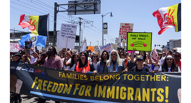 Los Angeles’ta Trump karşıtı gösteri