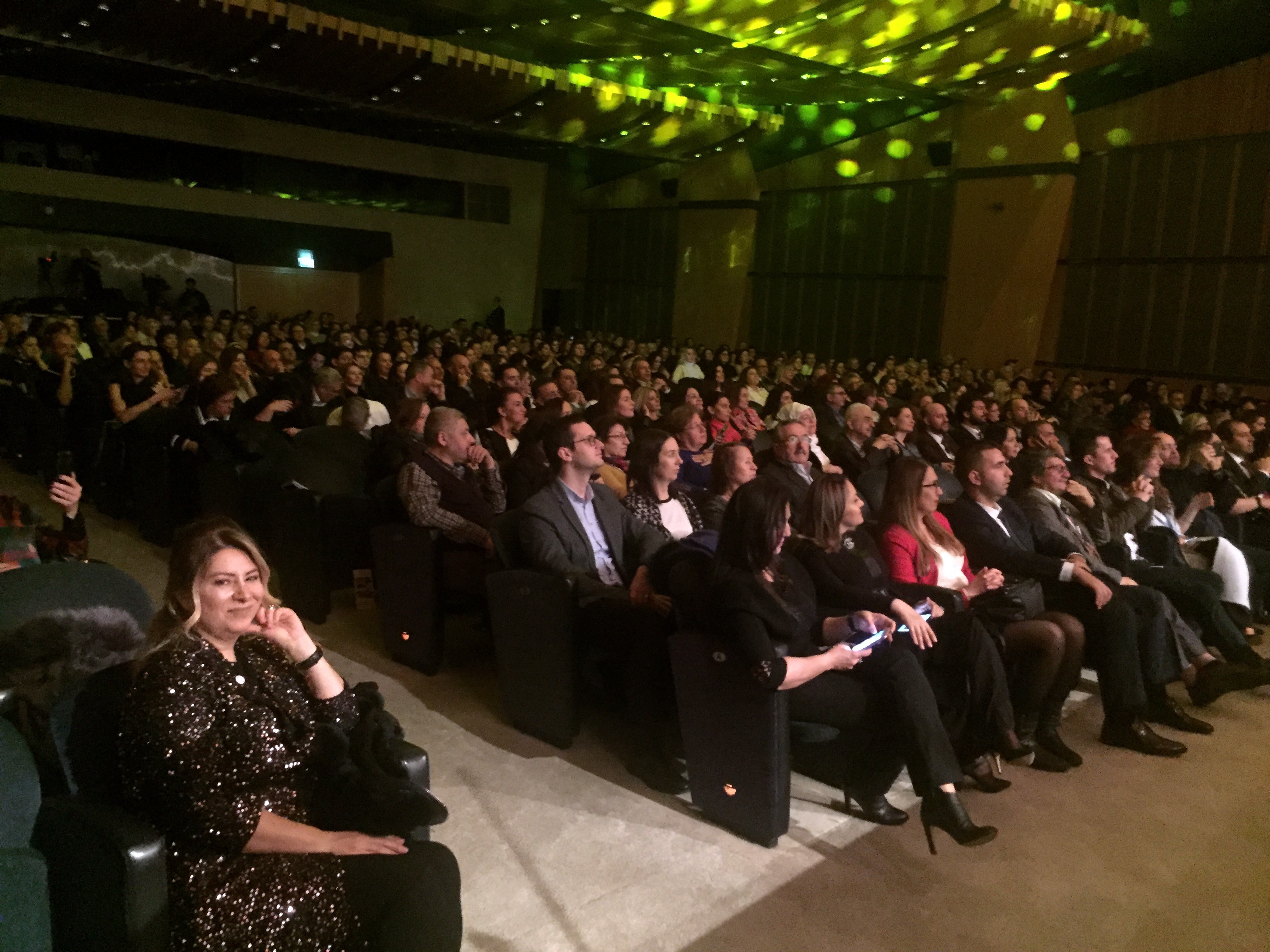 C-Major İşten Sesler Korosu, çocuklar için sahne aldı