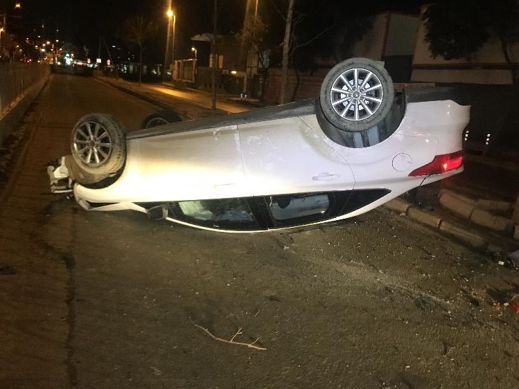 Takla atan araçtan burnu bile kanamadan çıktı