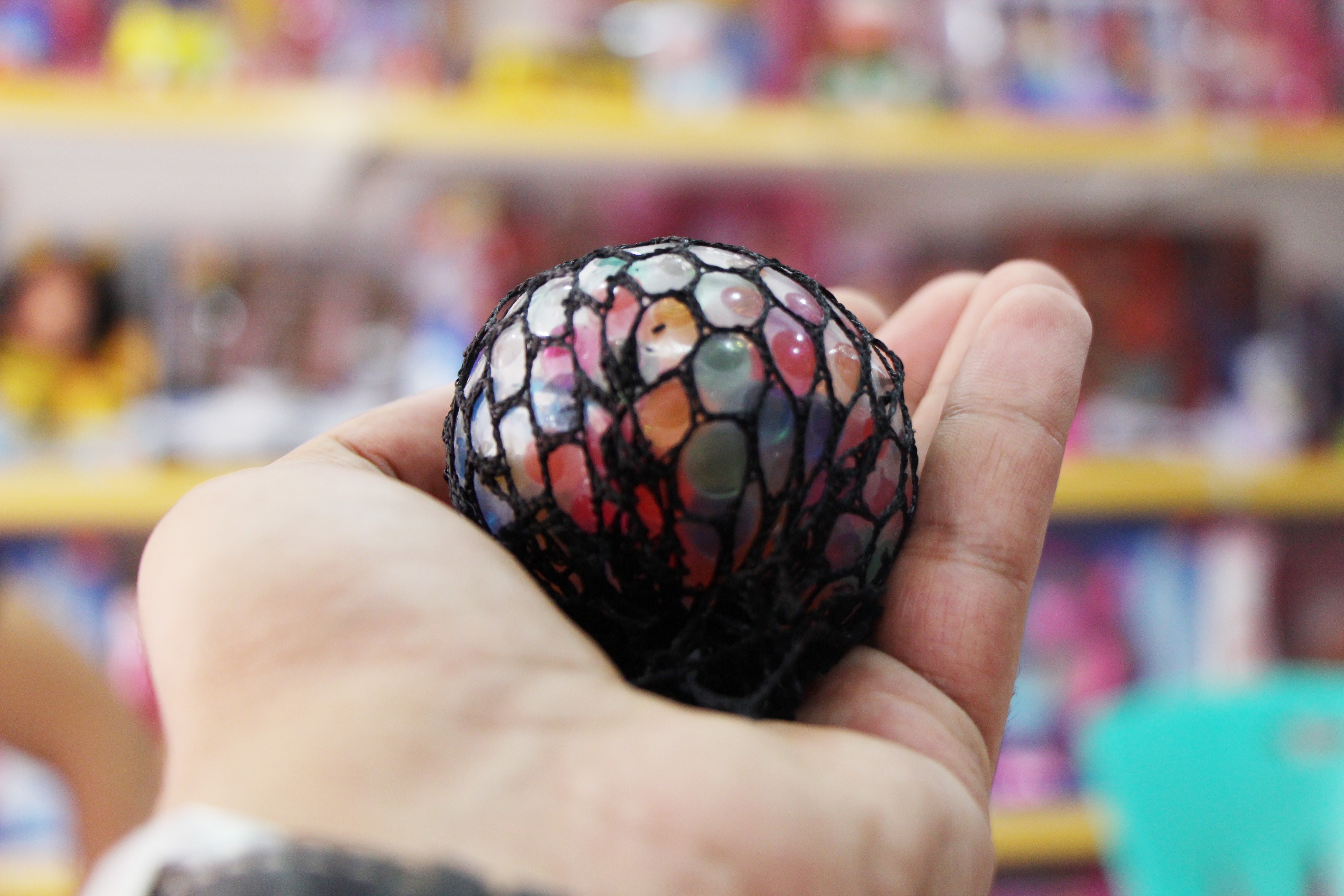 Bu oyuncakların çocuk gelişimine zararı saymakla bitmiyor