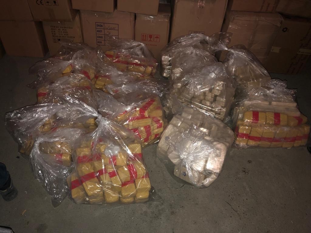 Oyuncak ve ceviz kolileri içerisinde 285 kilo eroin ele geçirildi