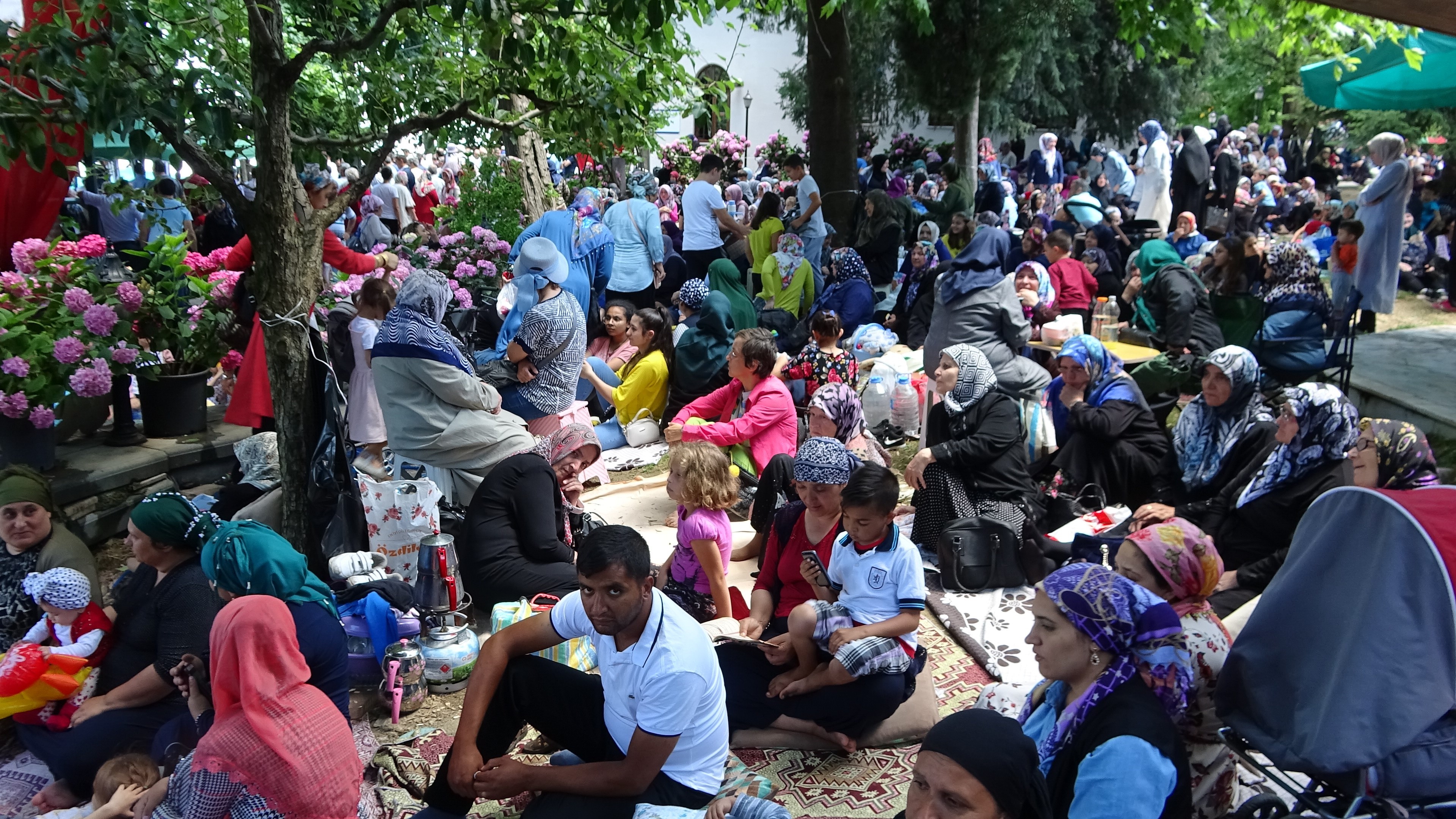 Bu pilavı yemek için 600 yıldır bu köye her yıl 20 bin kişi akın ediyor