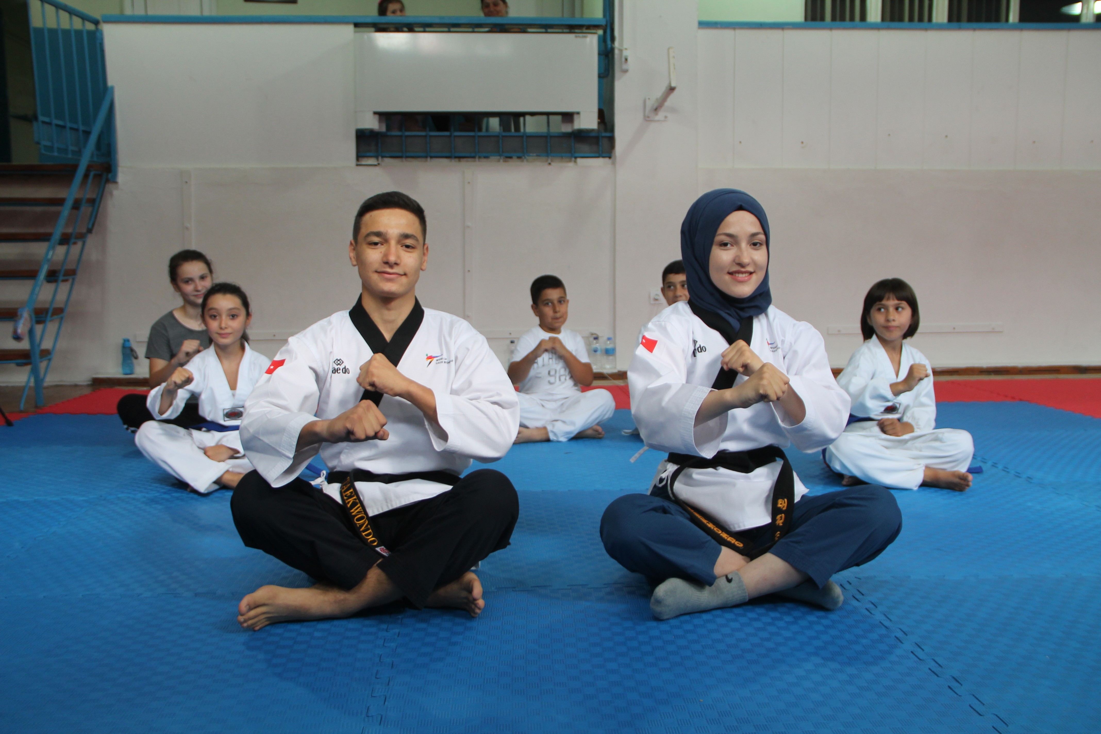 Tesadüfen başladığı tekvandoda birçok başarı elde etti