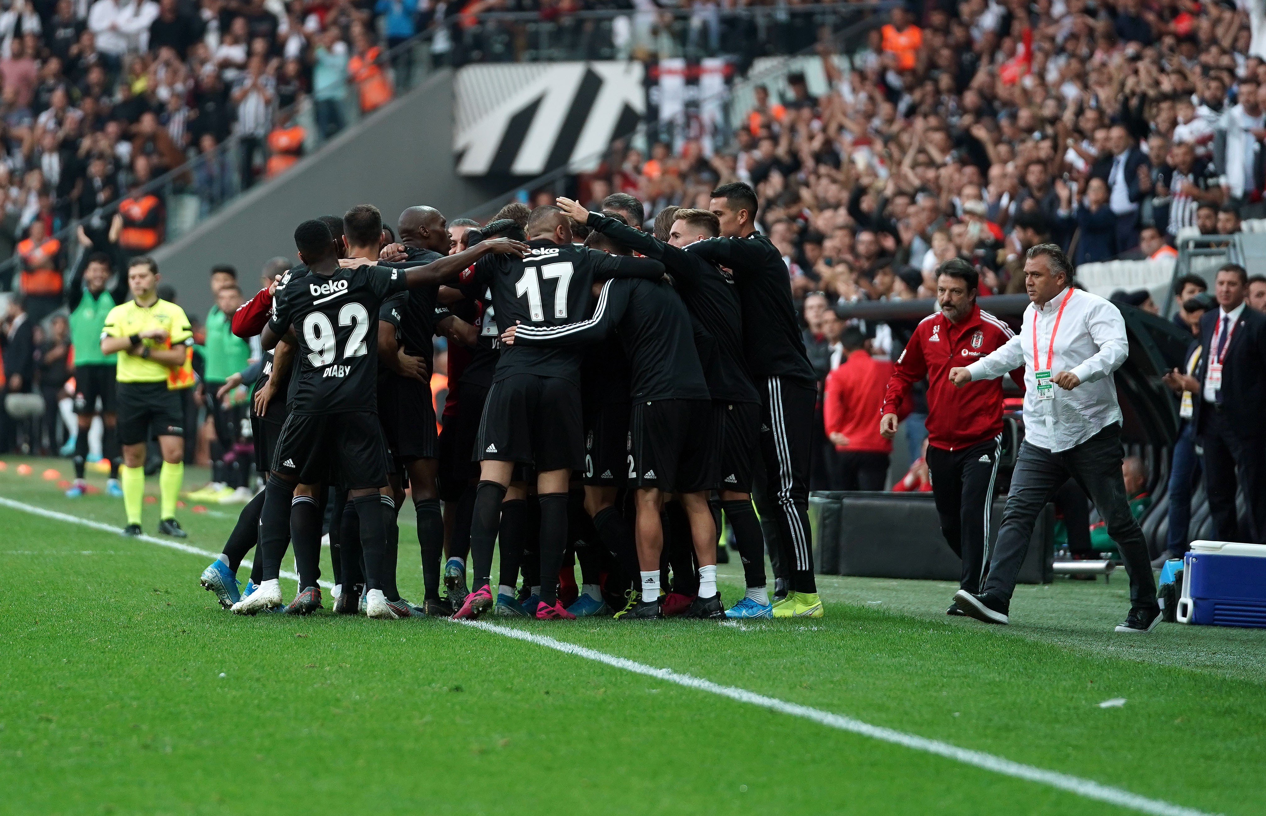 ÖZET İZLE: Beşiktaş 2-0 Alanyaspor Maçı Özeti ve Golleri İzle | Beşiktaş Alanyaspor kaç kaç bitti?