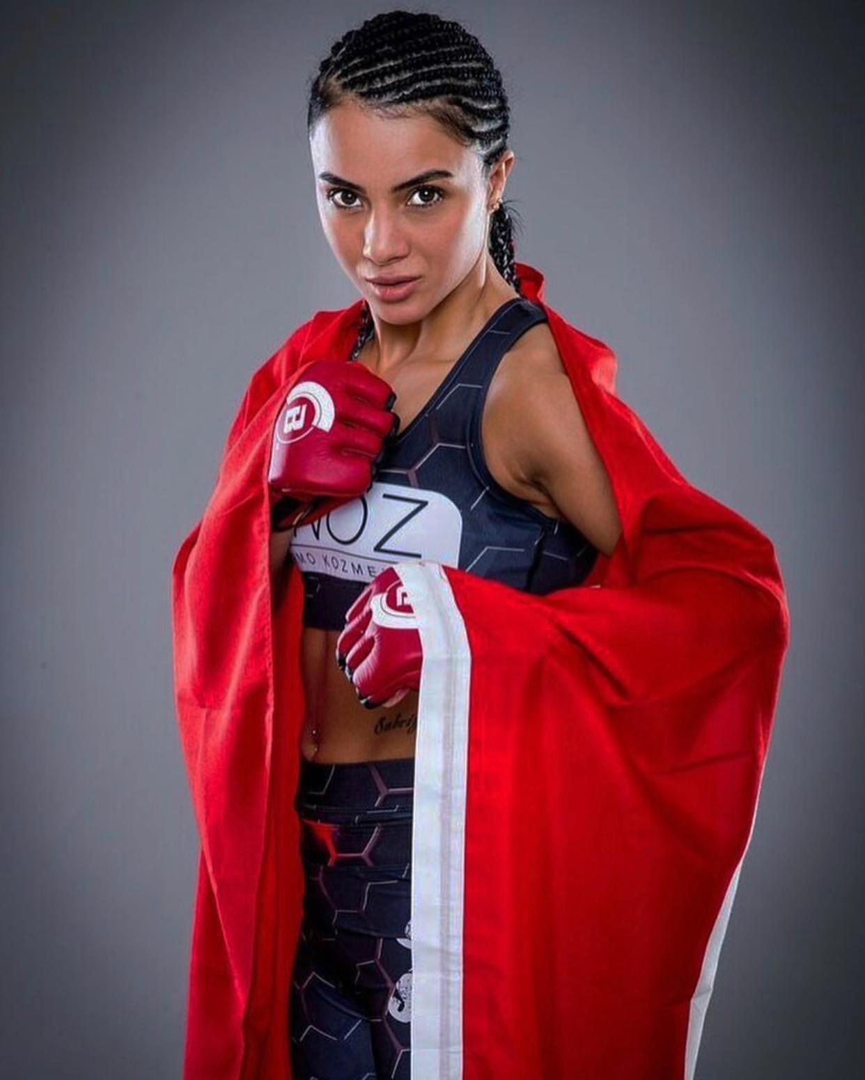 Sabriye Şengül Bellator Londra'da kafes maçına çıkıyor