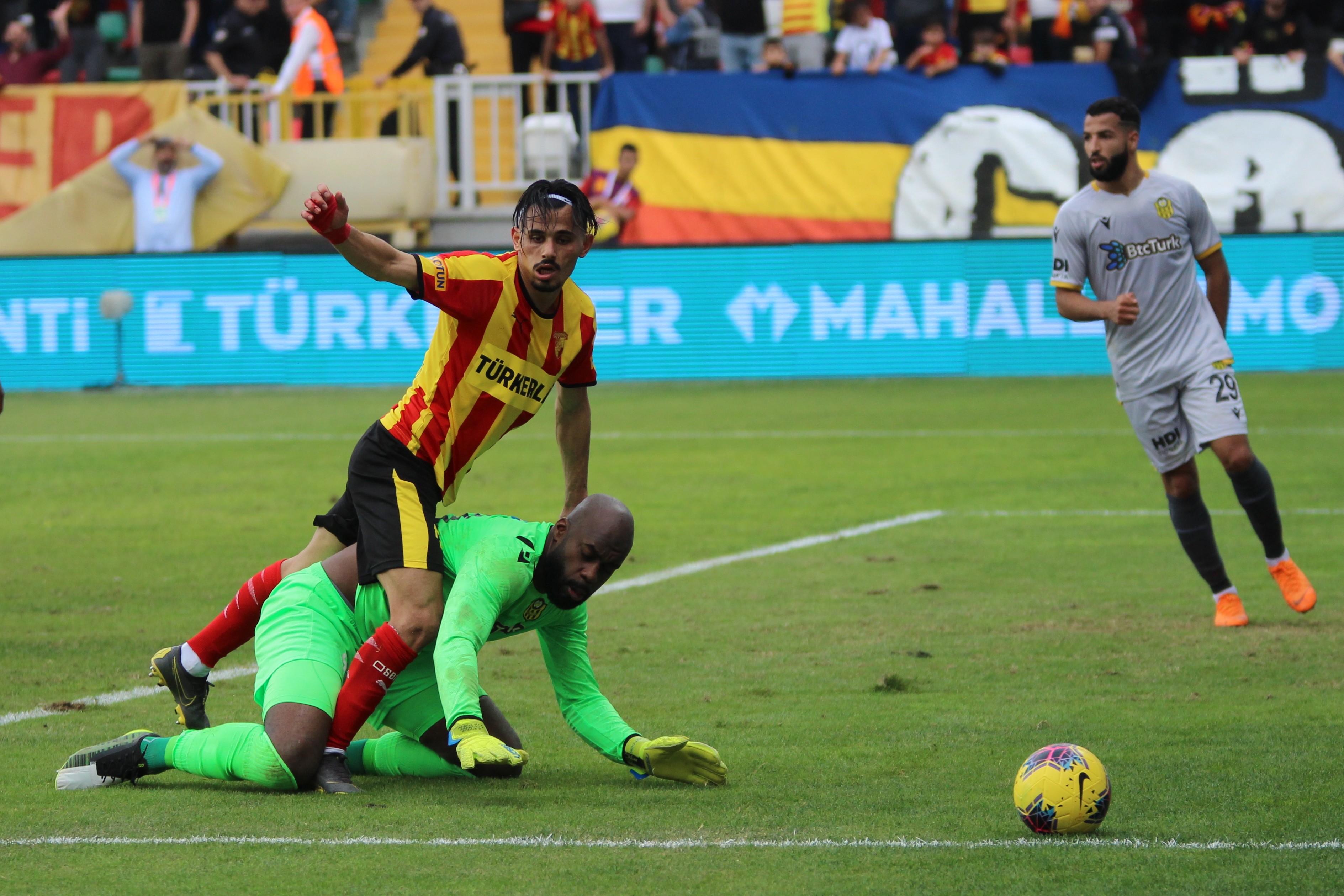 ÖZET İZLE: Göztepe 1-1 Yeni Malatya Maçı Özeti ve Golleri İzle | Göztepe Yeni Malatya kaç kaç bitti?