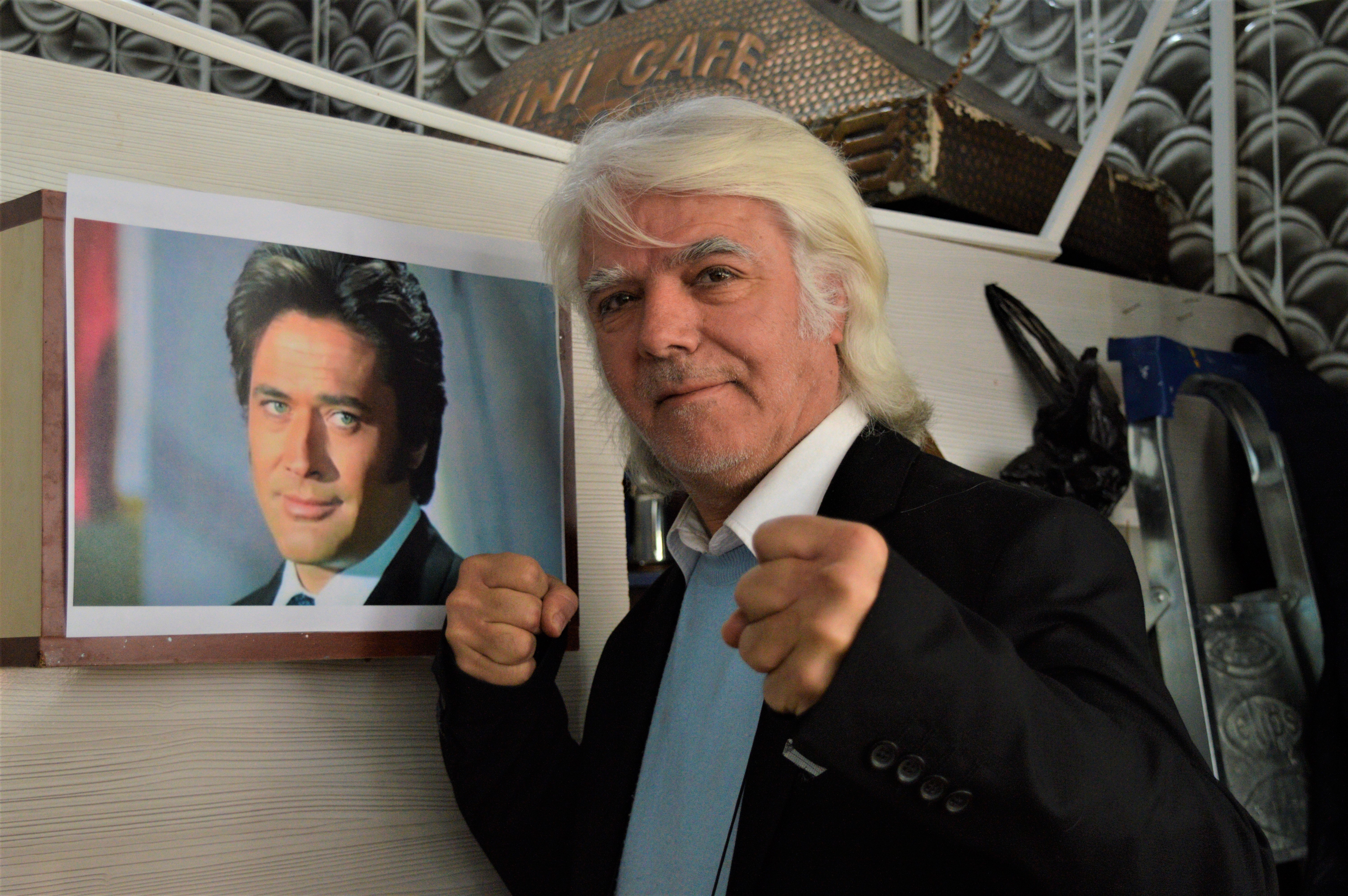 Fotoğraf çekinmekten çaylara yetişemiyor