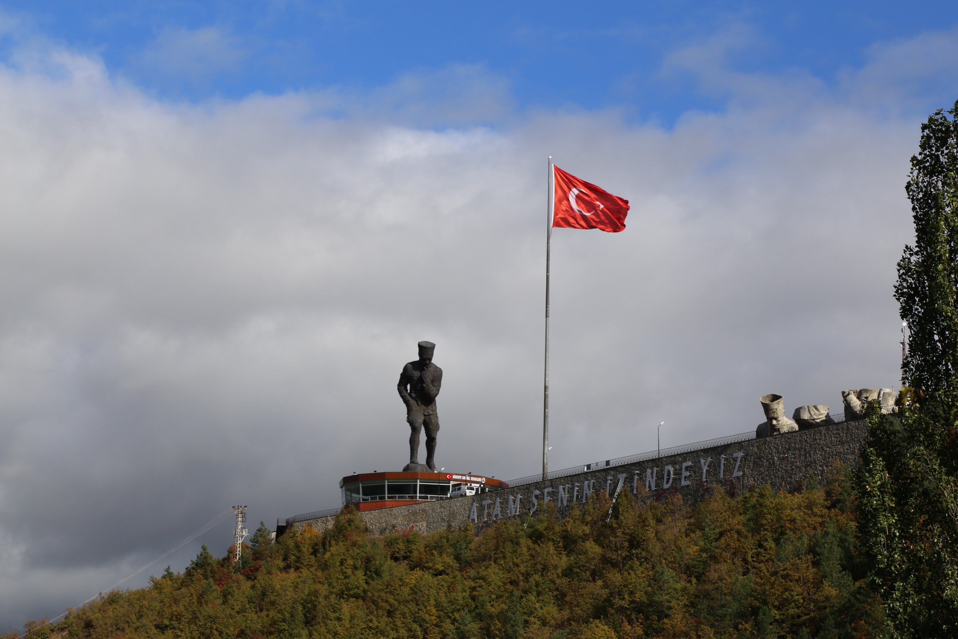 Türkiye’nin en büyük Atatürk heykeli müze oluyor