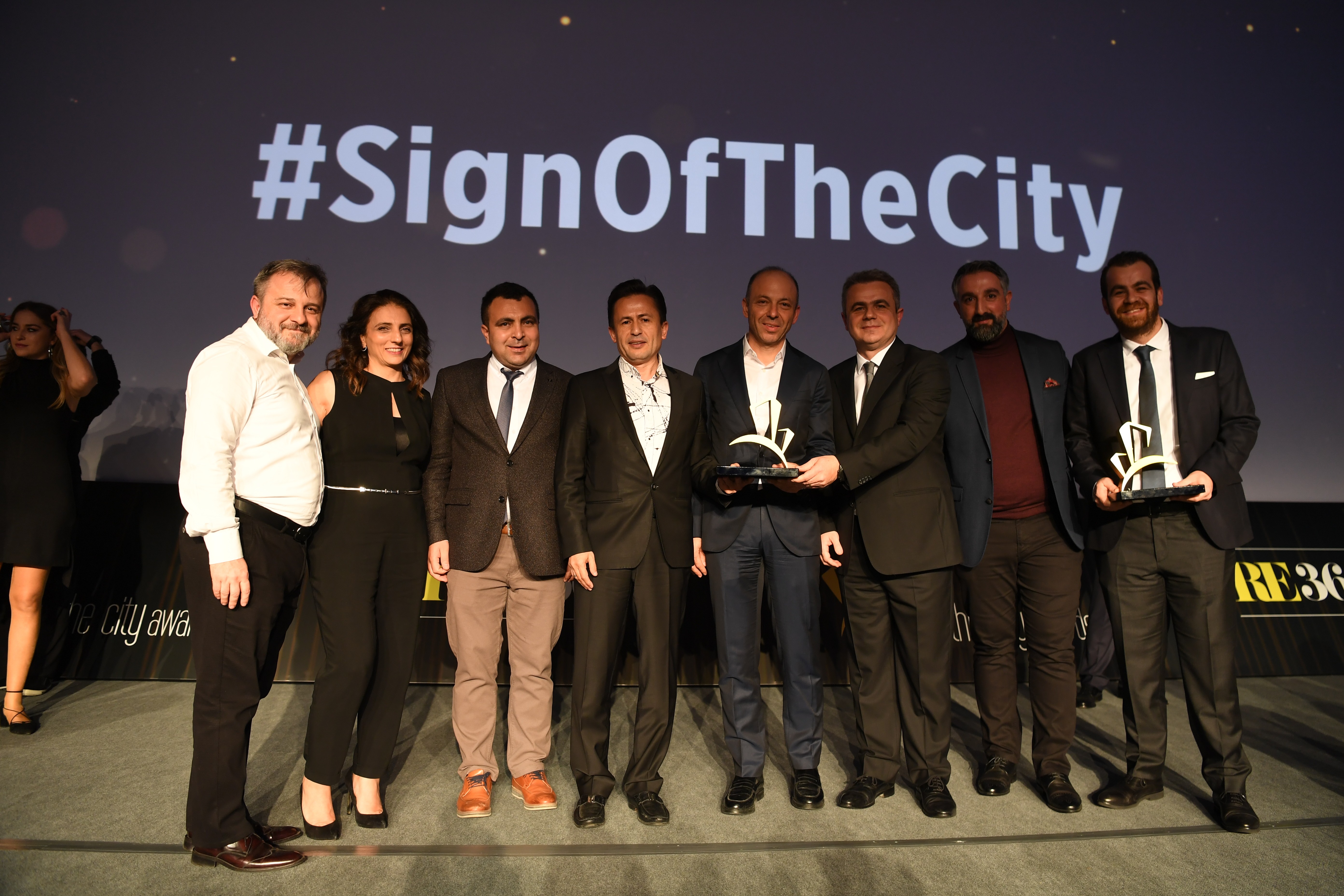 E=MC2 ‘ye Büyük Ödül