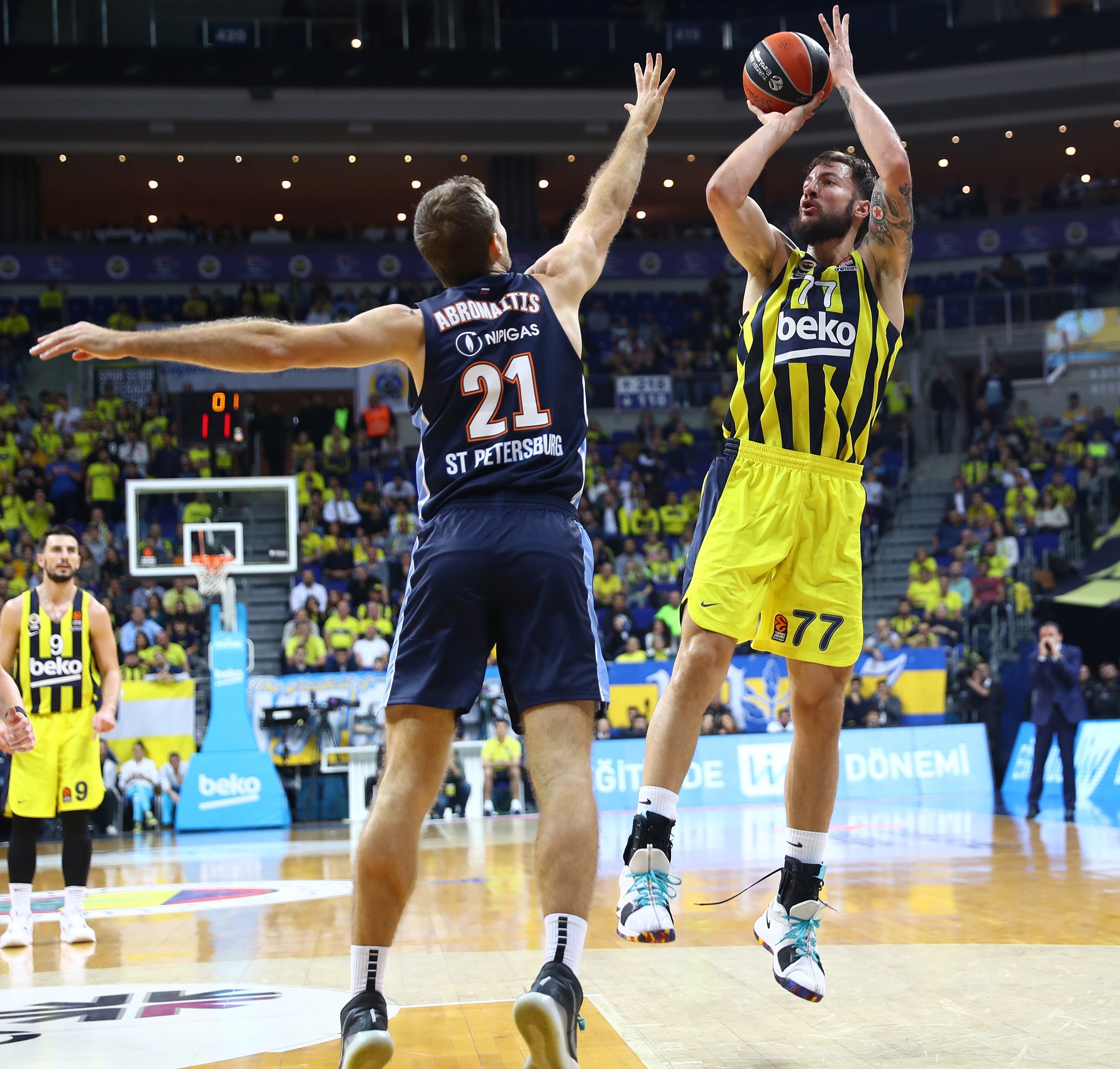 THY Euroleague'in 15. haftasında Türk takımları Ruslara mağlup oldu