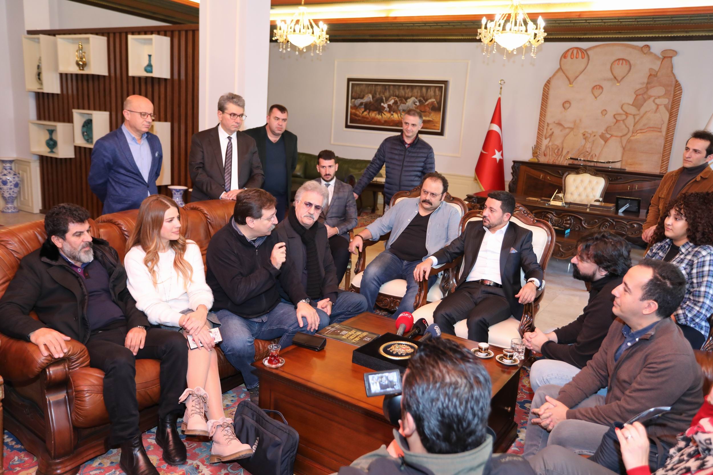 Tamer Karadağlı: 'Çocuklar Duymasın” dizisi için Guinness Rekorlar Kitabı’na başvuruldu'
