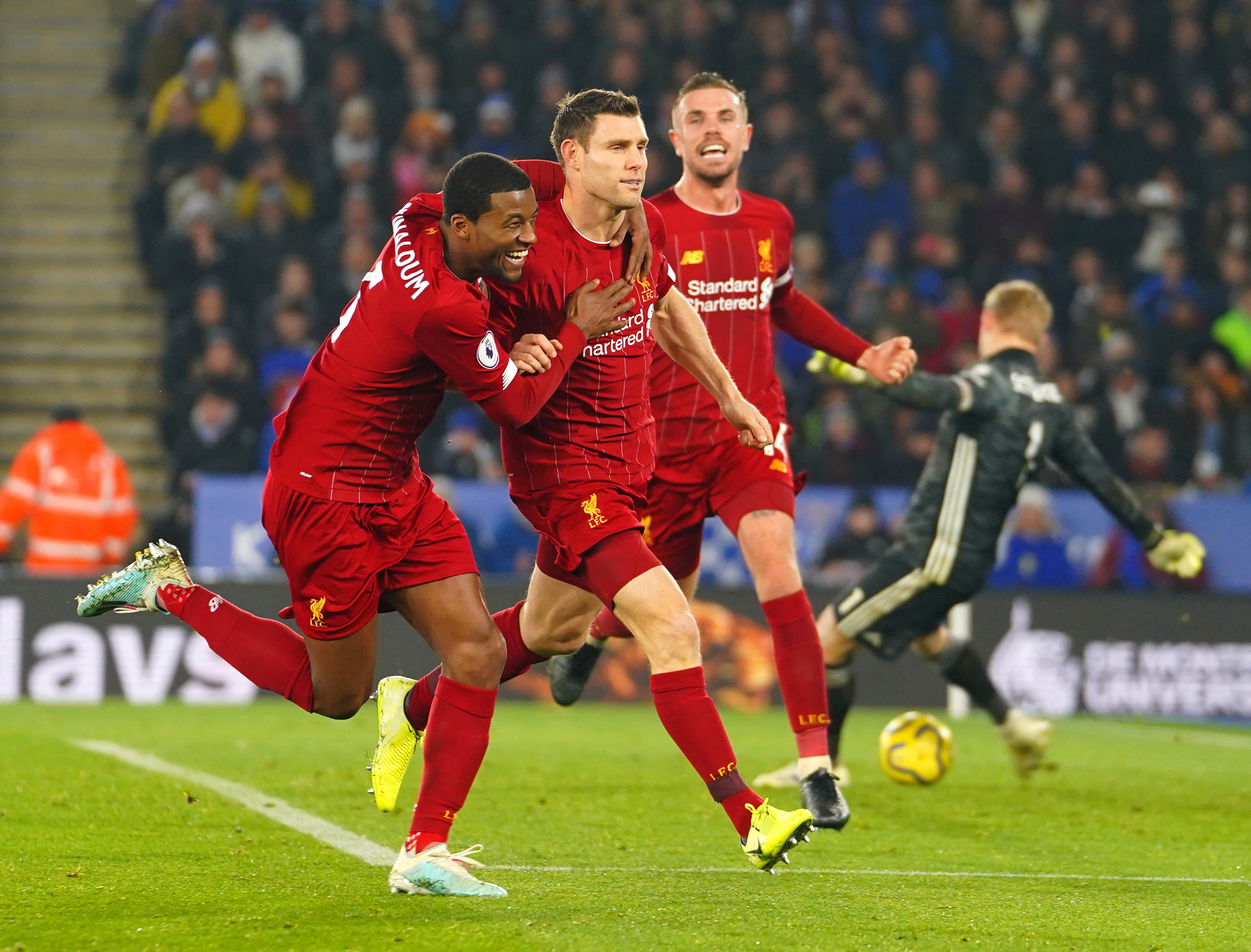 Leicester City duvara çarptı