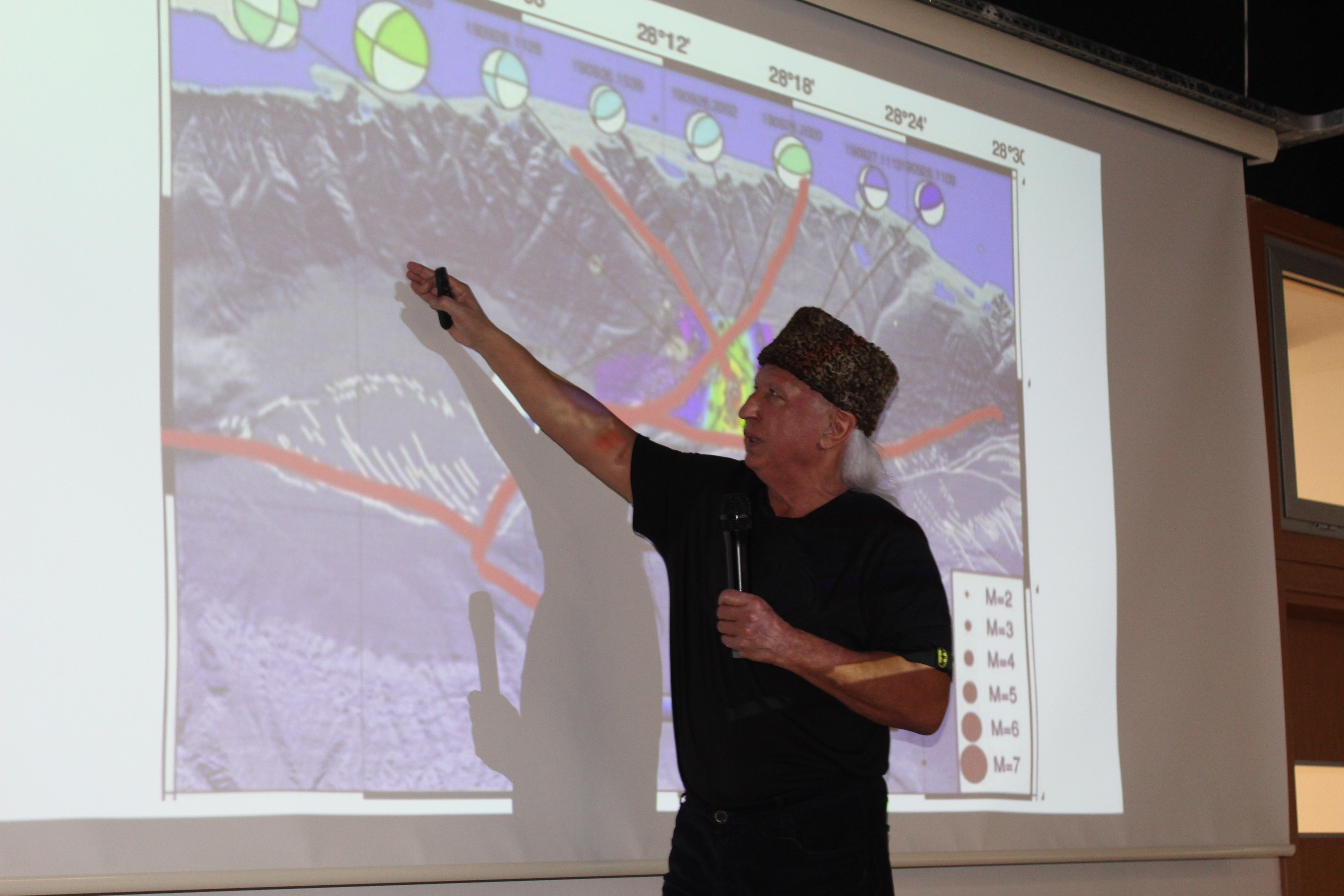 Deprem Uzmanı Prof. Dr. Şener Üşümezsoy : “İstanbul’da 6.5 büyüklüğünde bir depremin olma olasılığı yüzde 3”