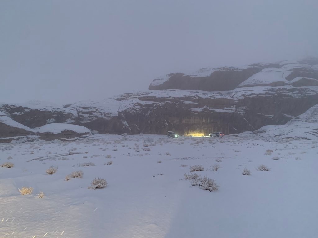 Suudi Arabistan beyaza büründü