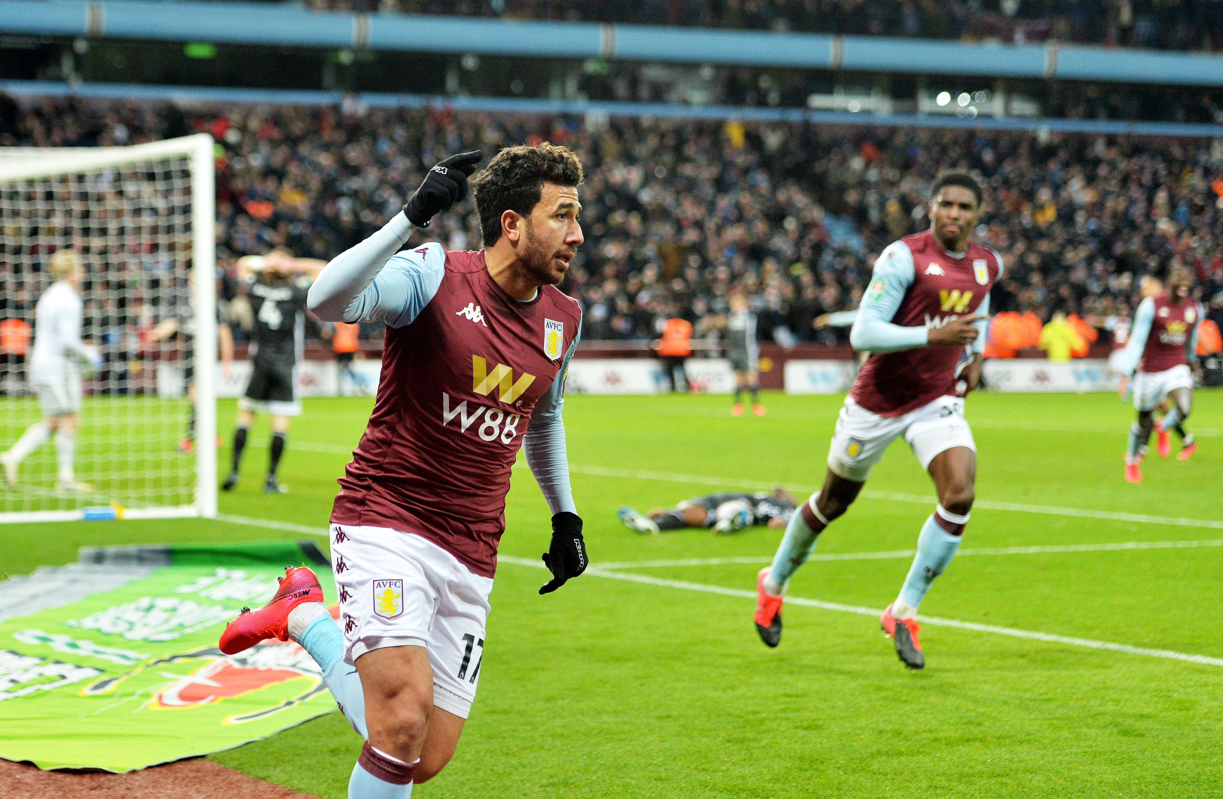 Aston Villa: 'Devam', Leicester City: 'Elveda'