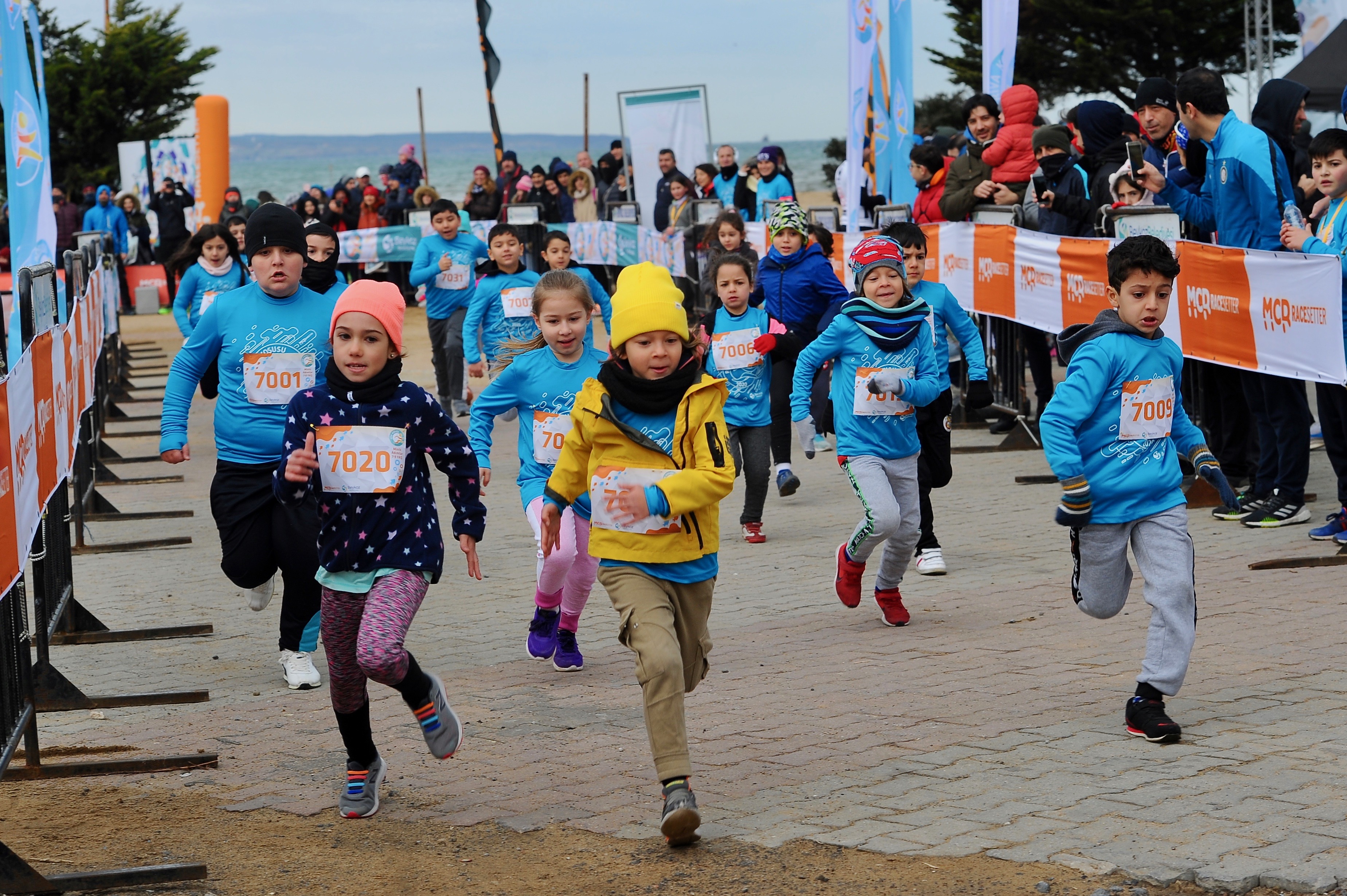 Buz gibi havada Riva Koşusu’na rekor katılım!