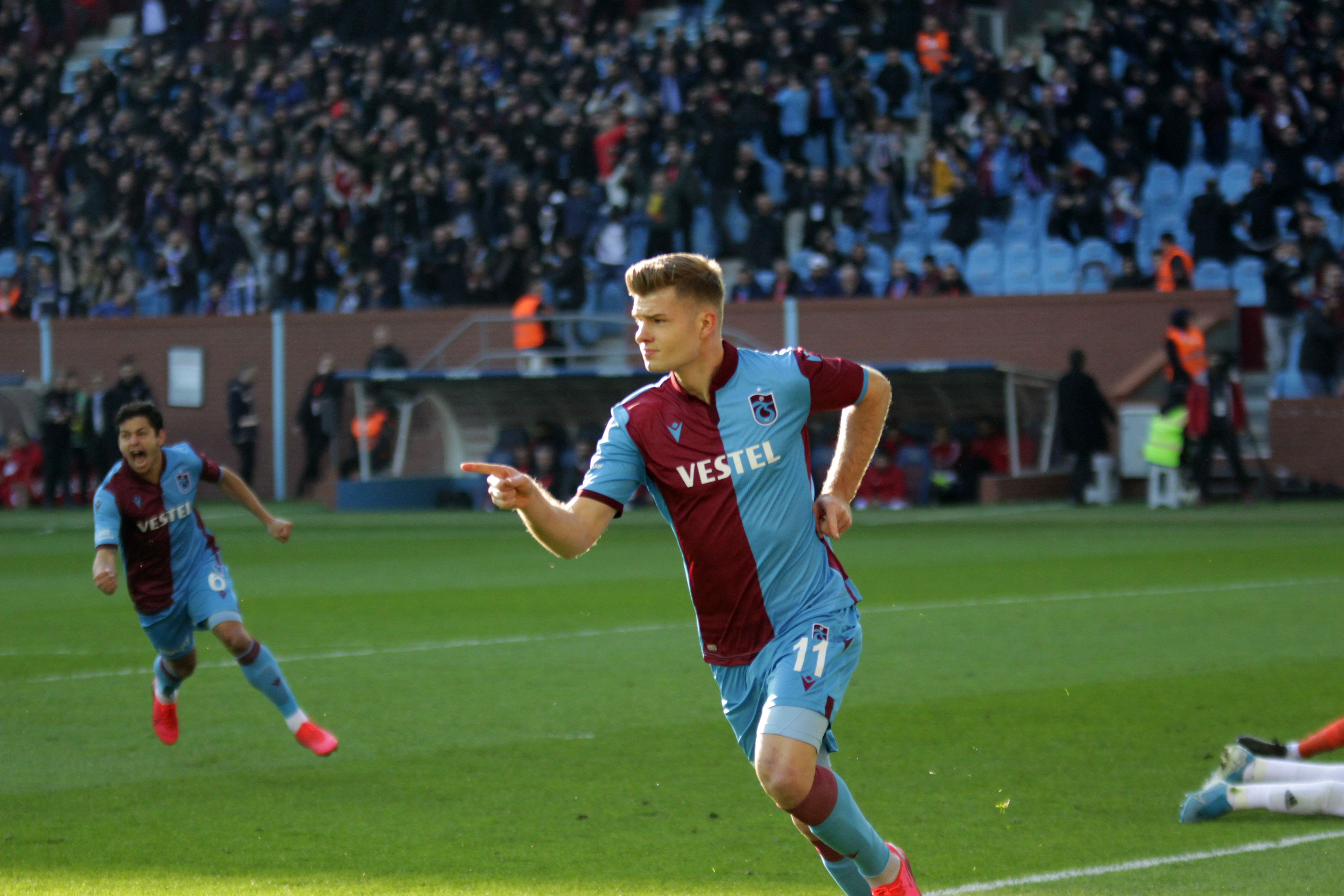 ÖZET İZLE: Trabzonspor 2-1 Sivasspor Maçı Özeti ve Golleri İzle | Trabzonspor Sivasspor kaç kaç bitti?