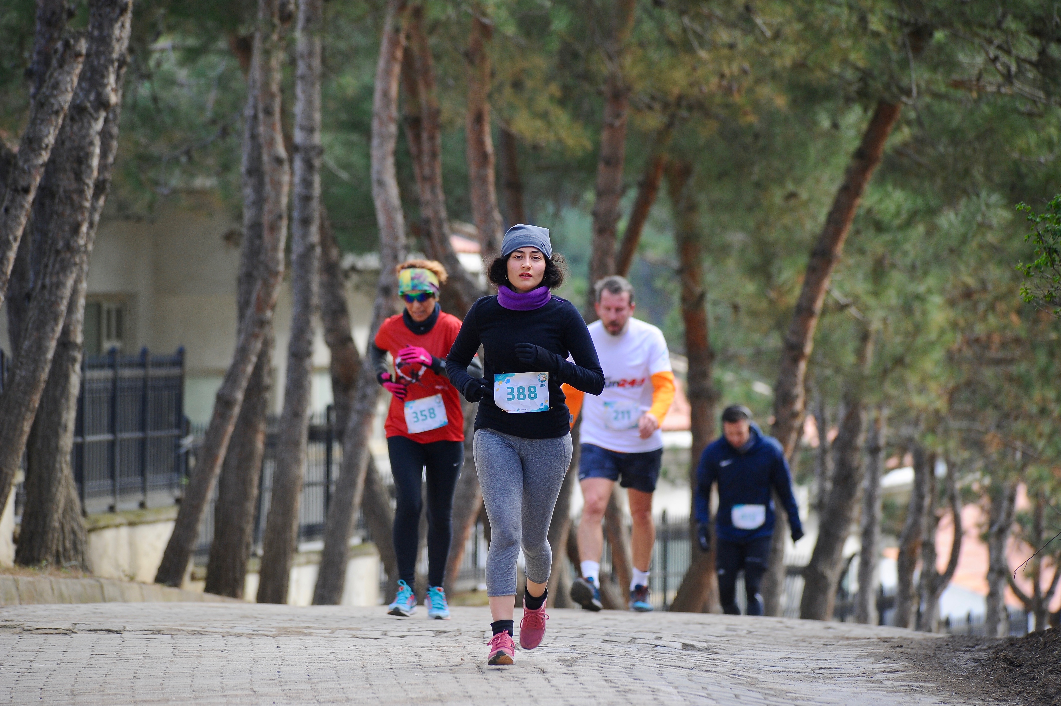 Buz gibi havada Riva Koşusu’na rekor katılım!