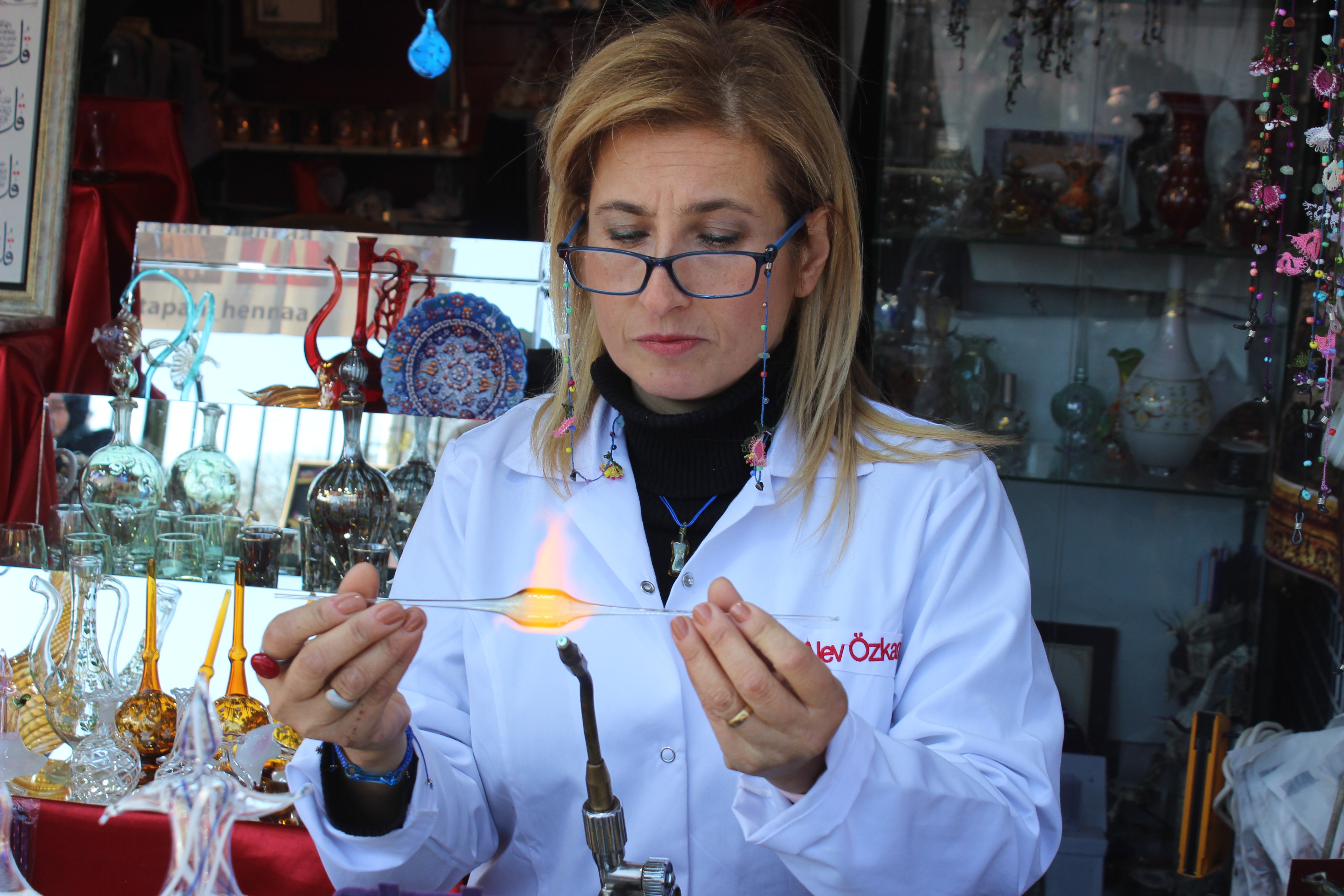 Babasının yarım asırlık mesleğine kızı sahip çıktı