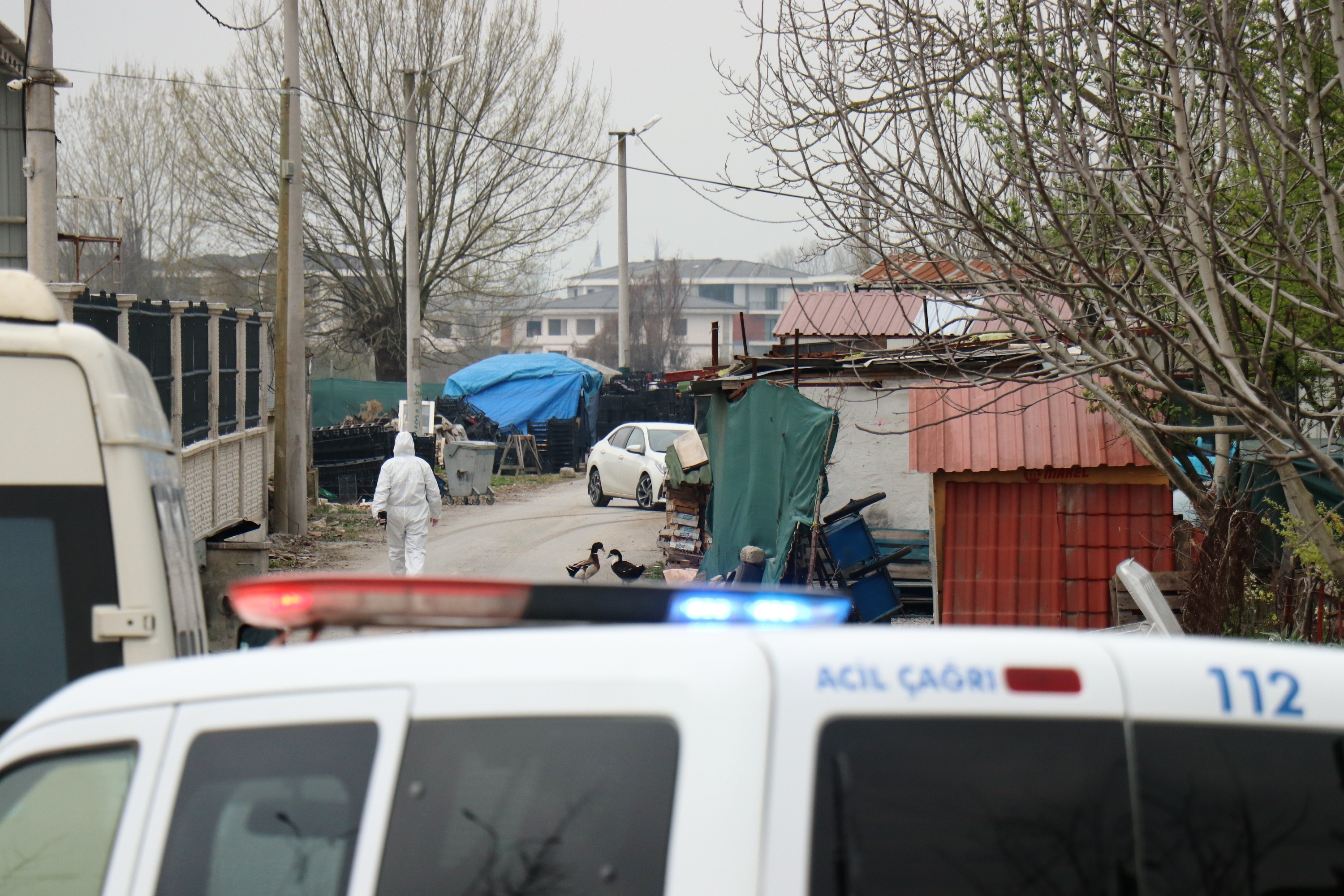 Sakarya şehir merkezinde bir sokak karantina altına alındı