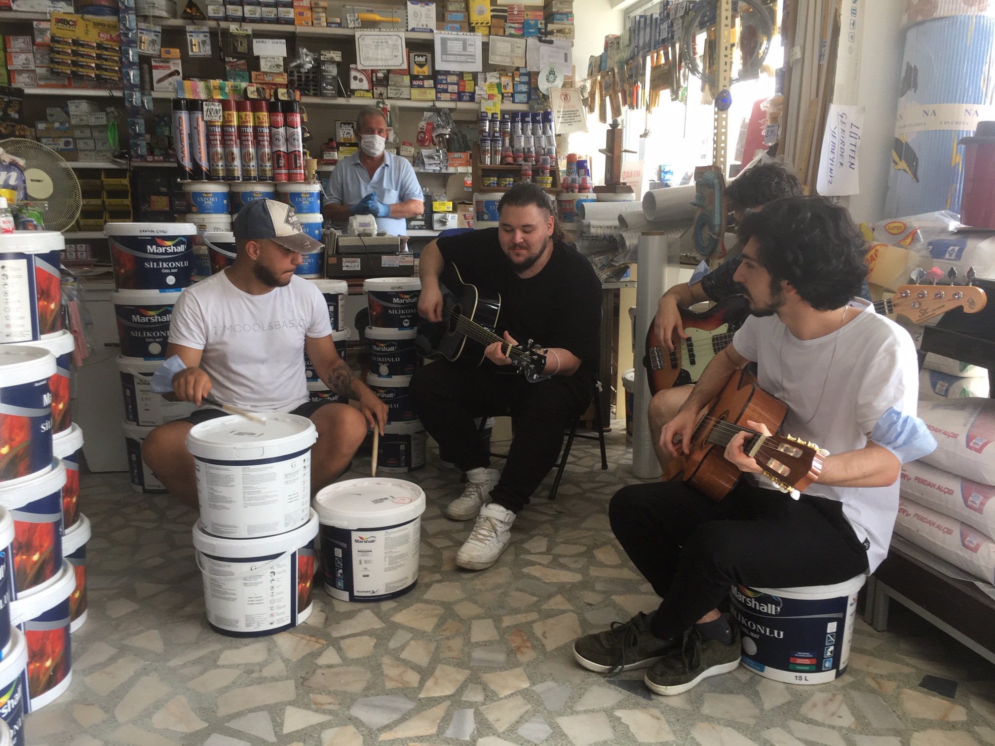 Nalburdan müzik dünyasına uzanan yolculuk