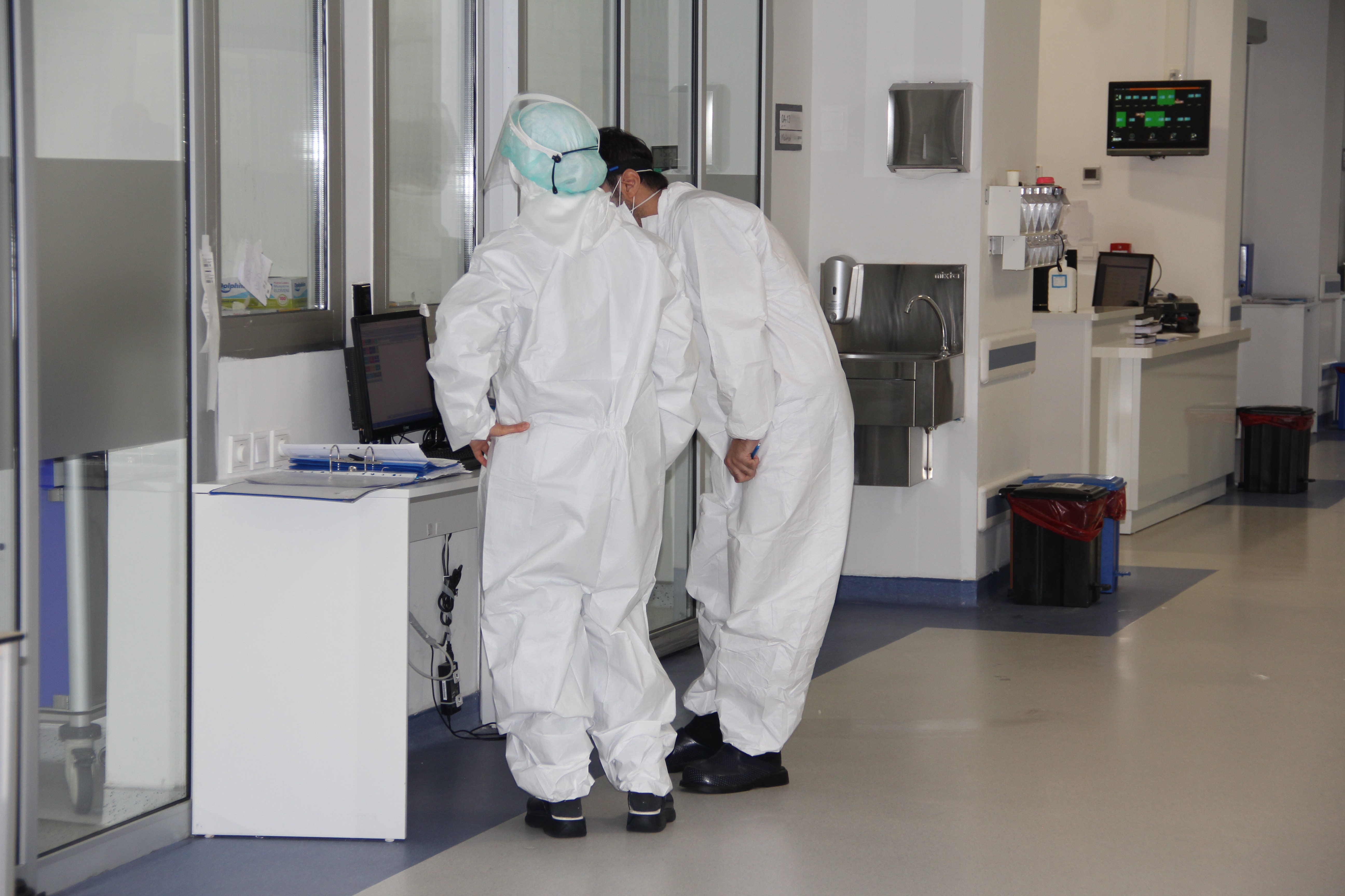 Covid-19’dan kurtulan hemşire: “Nefessiz kaldığımızda anlıyoruz o nefesin kıymetini”