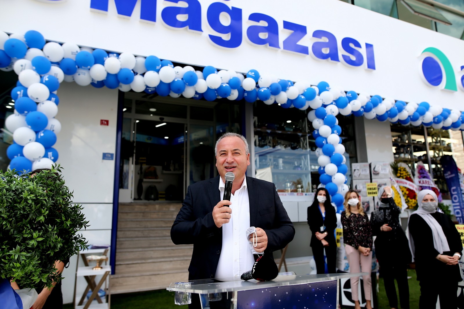 İhlas Pazarlama büyüyor