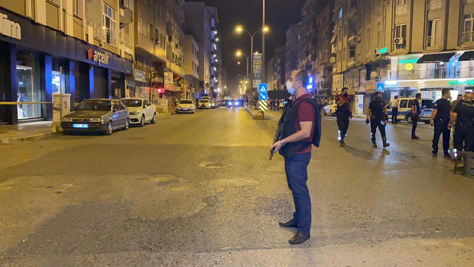 Hatay'ın İskenderun ilçesinde patlama! Bakan Soylu duyurdu: İki terörist etkisiz hale getirildi