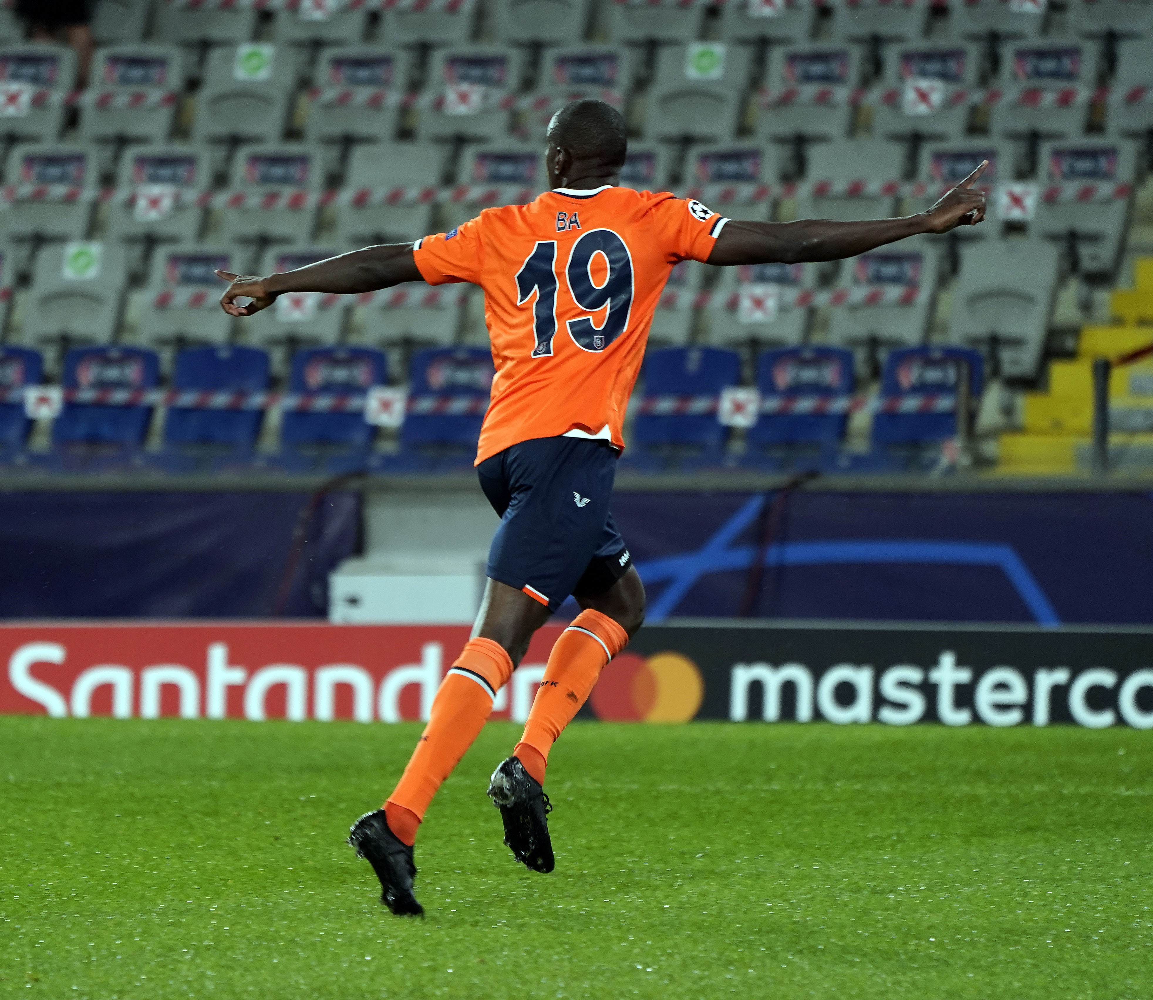 ÖZET İZLE| Başakşehir 2-1 Manchester United Maçı Özeti ve Golleri İzle