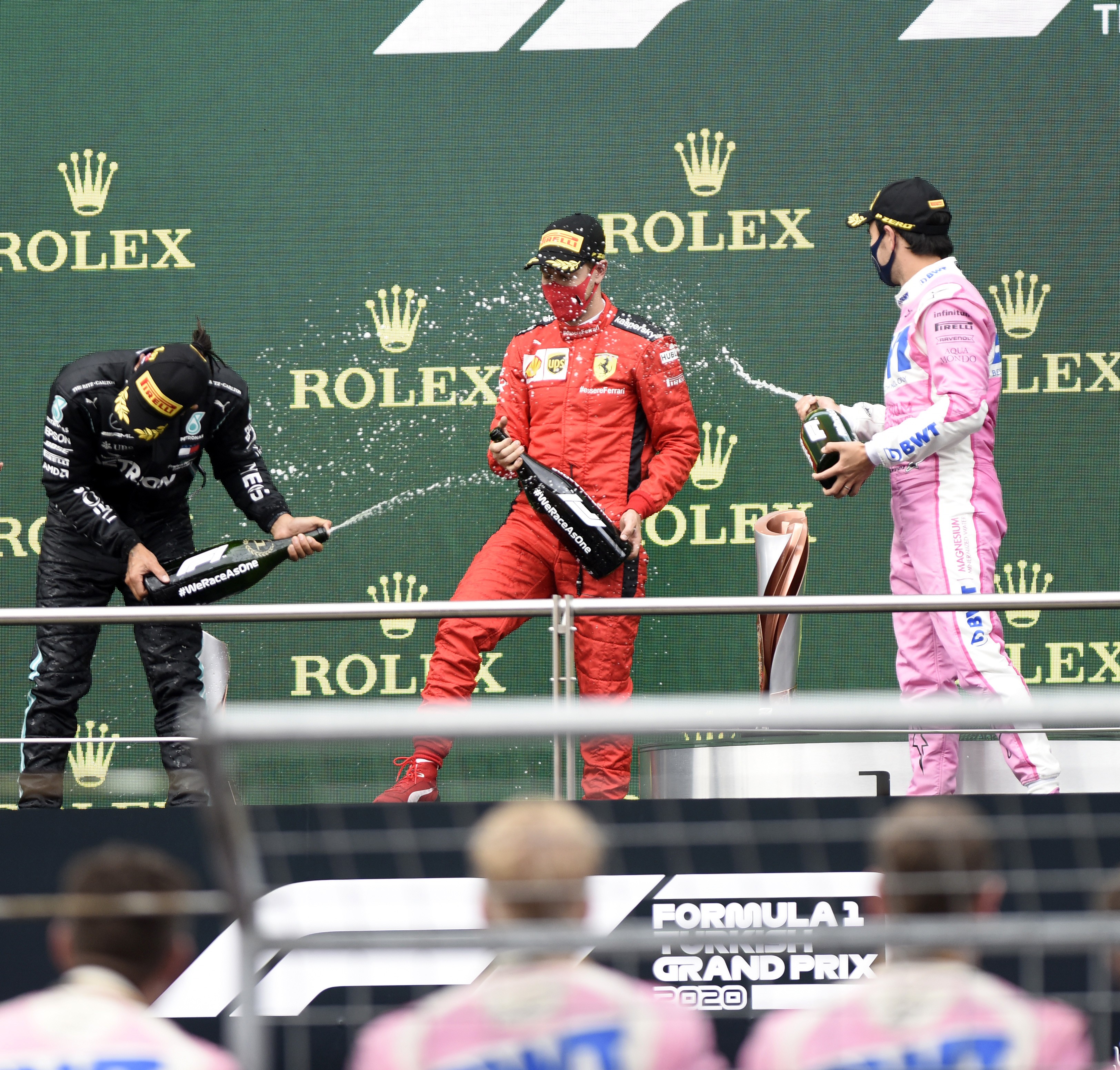 Lewis Hamilton, İstanbul’da şampiyonluğunu ilan etti