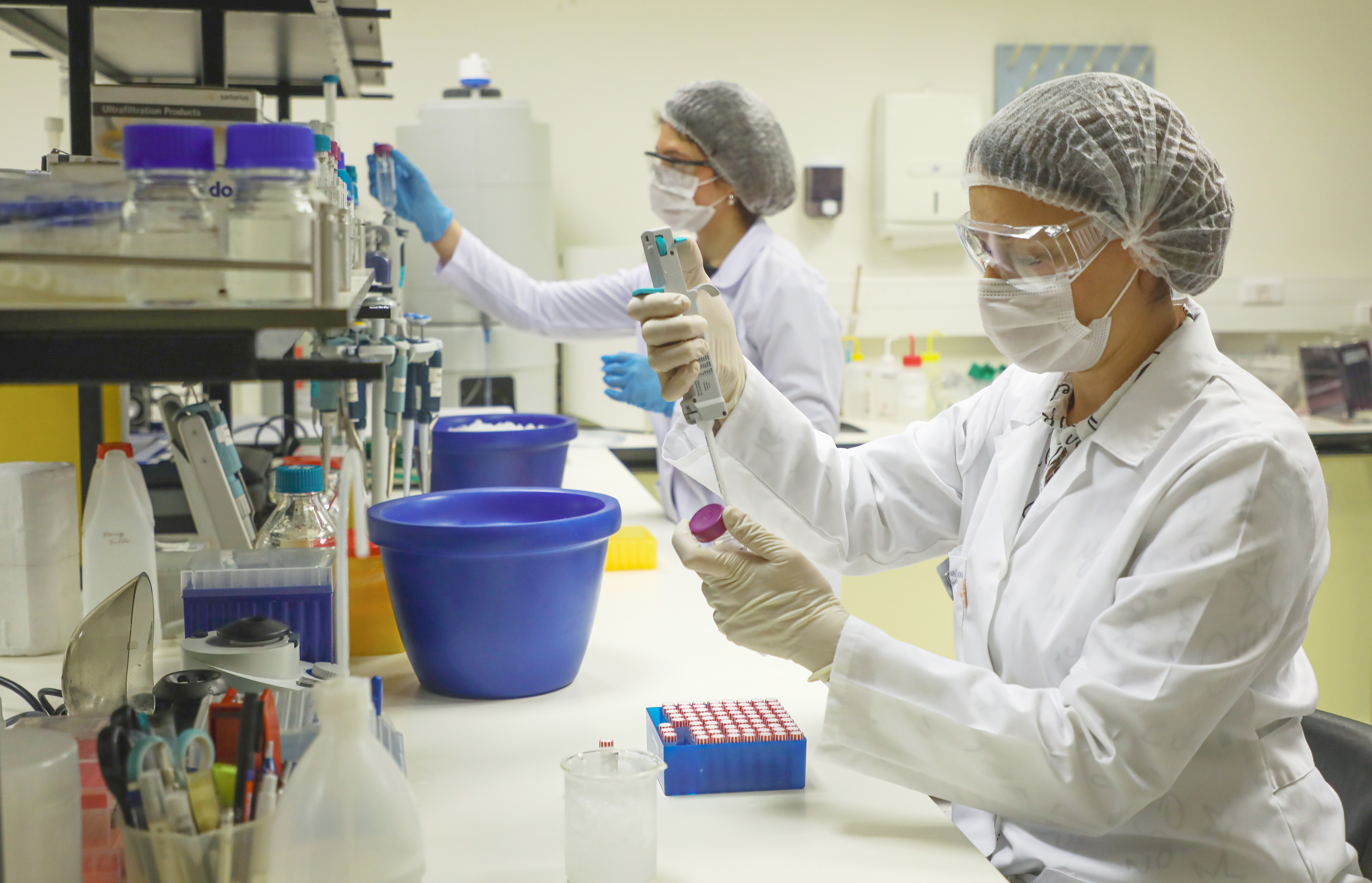 Bakan Varank: 'Toz ve sıcaklığa dayanıklı yerli ve milli malzemelerimizi ürettik'