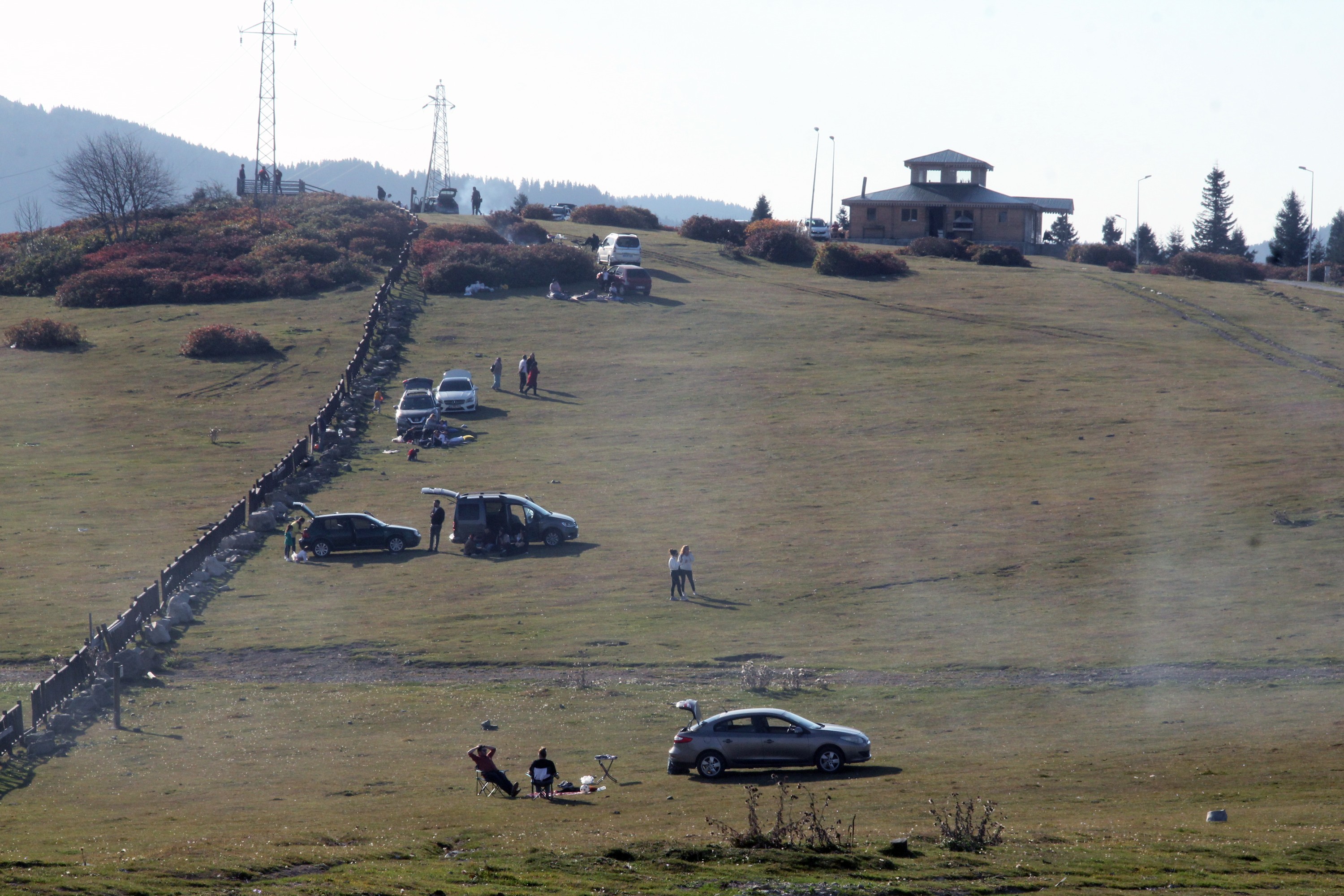 Ağaçbaşı Tabiat Parkı küllerinden doğdu