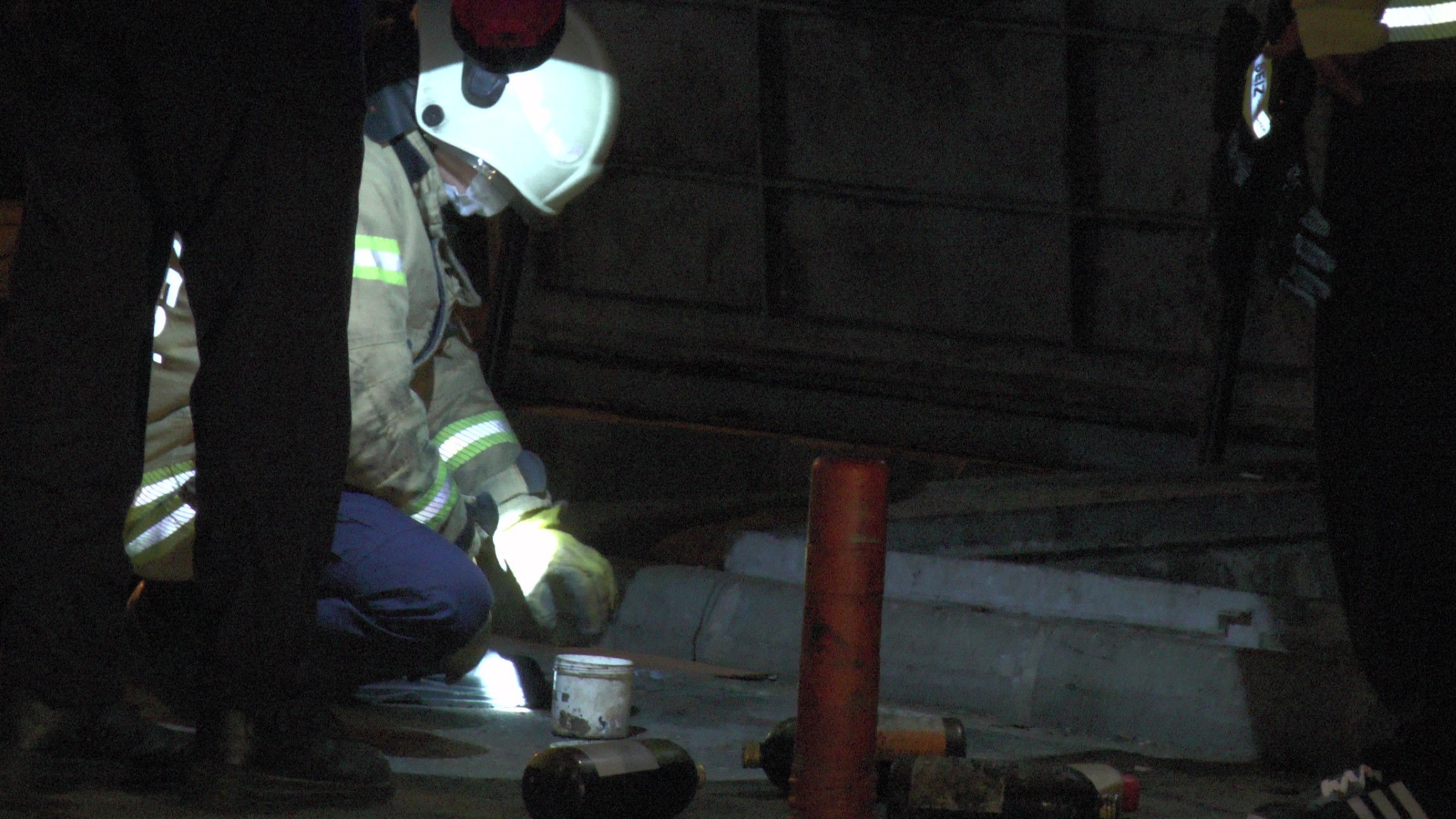Maltepe’de çöpe atılan kimyasal maddenin kokusu paniğe neden oldu