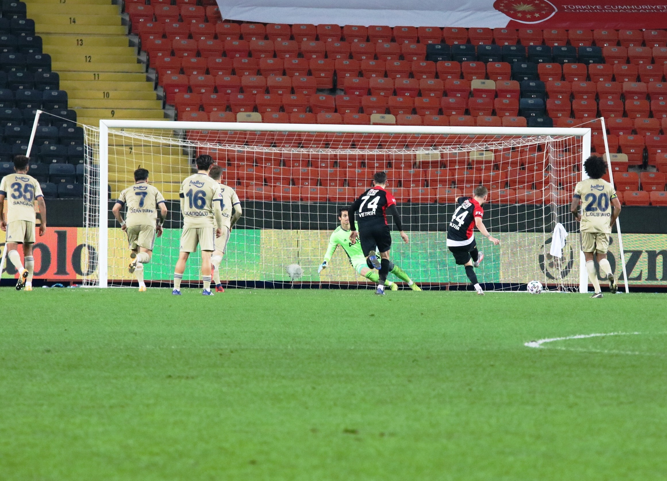 Fenerbahçe, Antep'te kayıp! İşte karşılaşmanın özeti