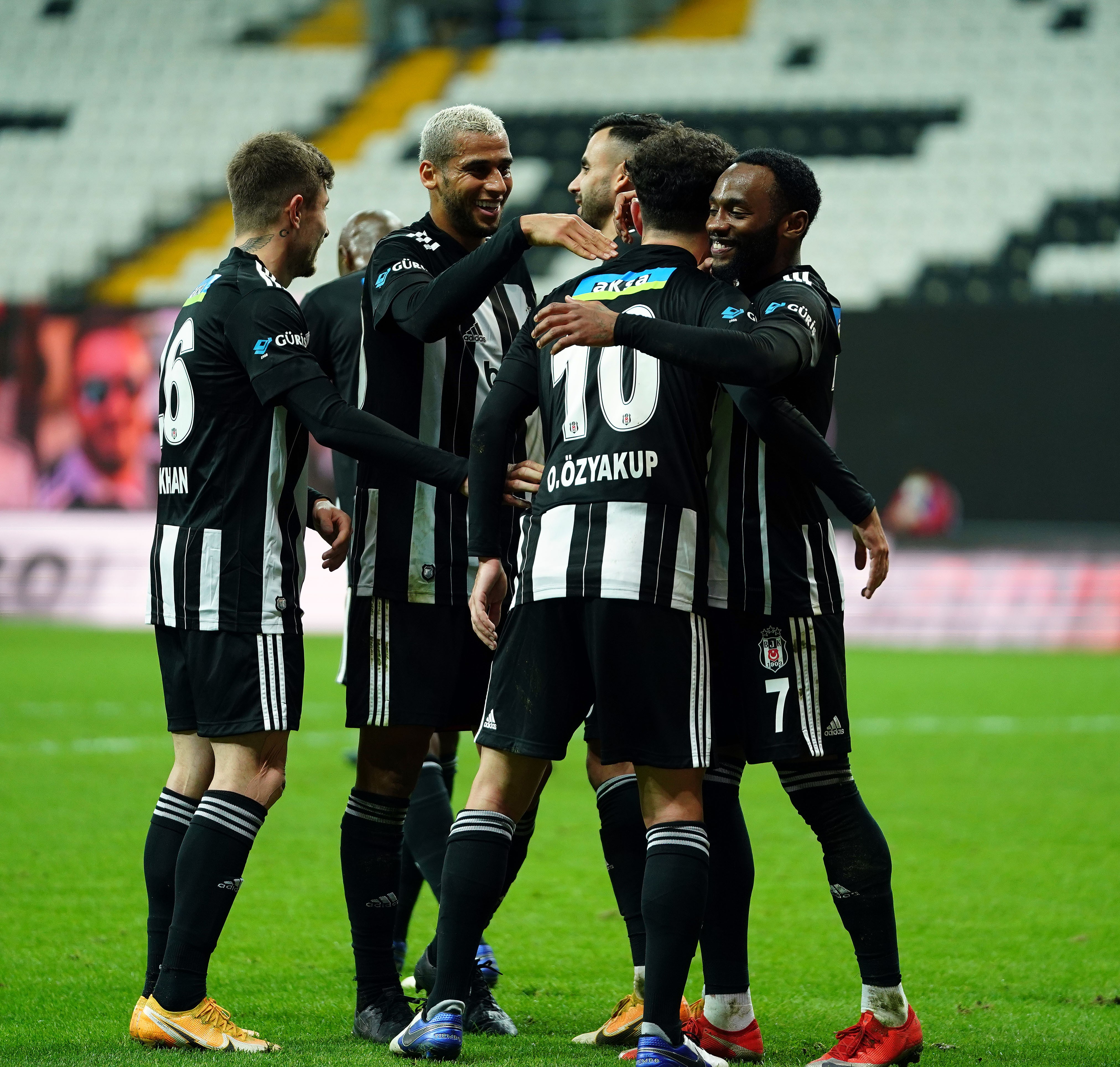 ÖZET İZLE| Beşiktaş 3-0 Sivasspor Maç Özeti ve Golleri İzle