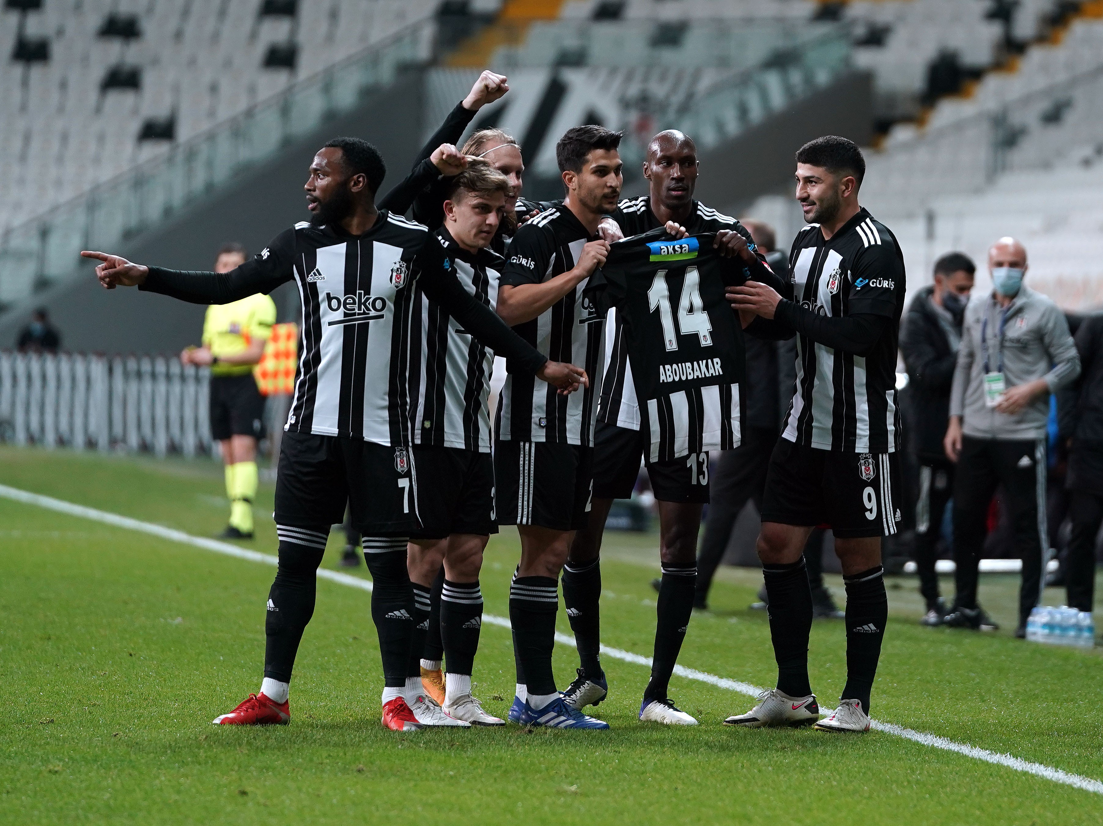 ÖZET İZLE| Beşiktaş 3-0 Sivasspor Maç Özeti ve Golleri İzle