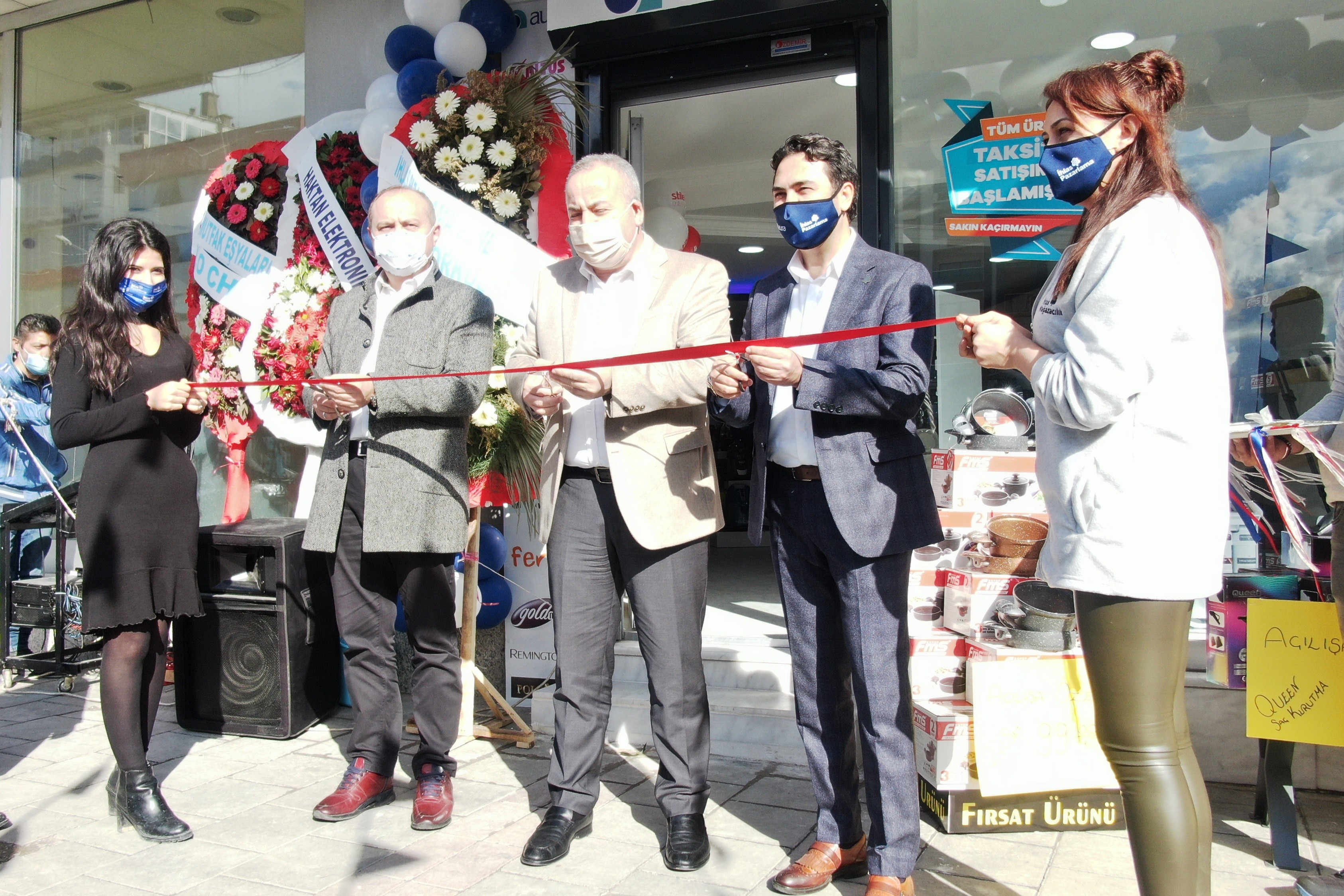 100. İhlas Mağazası İzmir’de açıldı