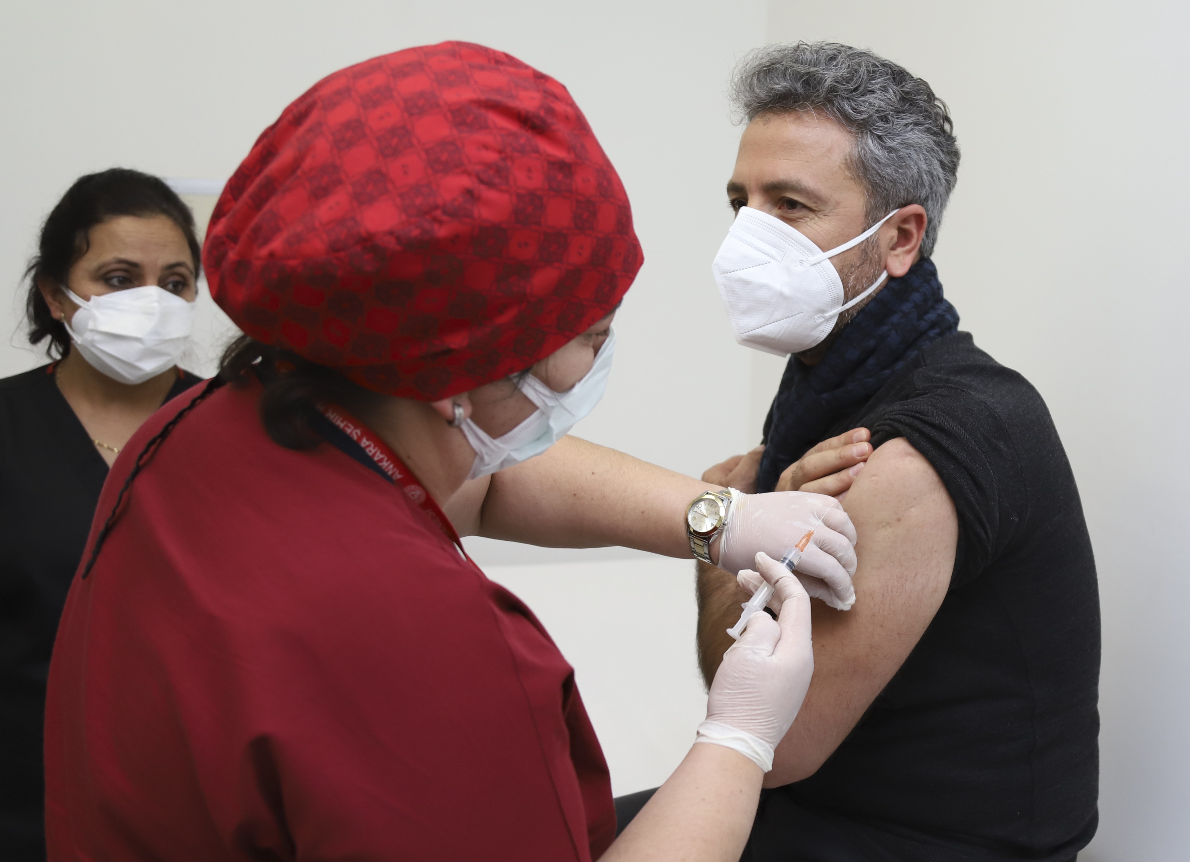 Korona virüs ile mücadelede tarihi gün! Aşılama başladı