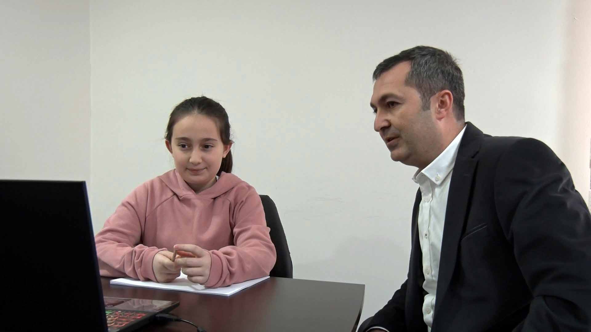 5. sınıf öğrencisi Öykü, matematik yarışmasında dünya birincisi oldu