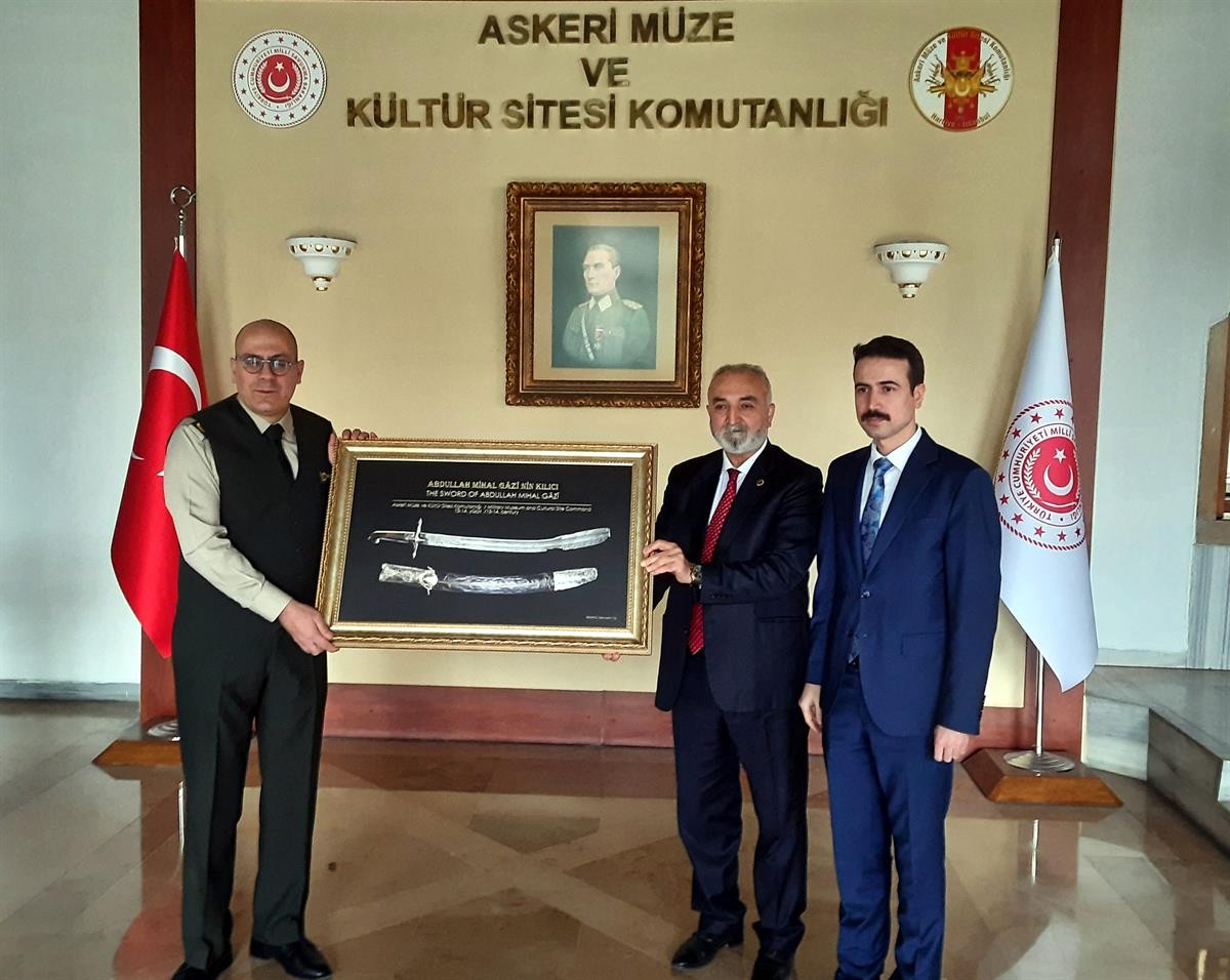 Mihalgazi'nin 700 yıllık kılıcı Harbiye Askeri Müzesi'nde sergilenmeye başladı