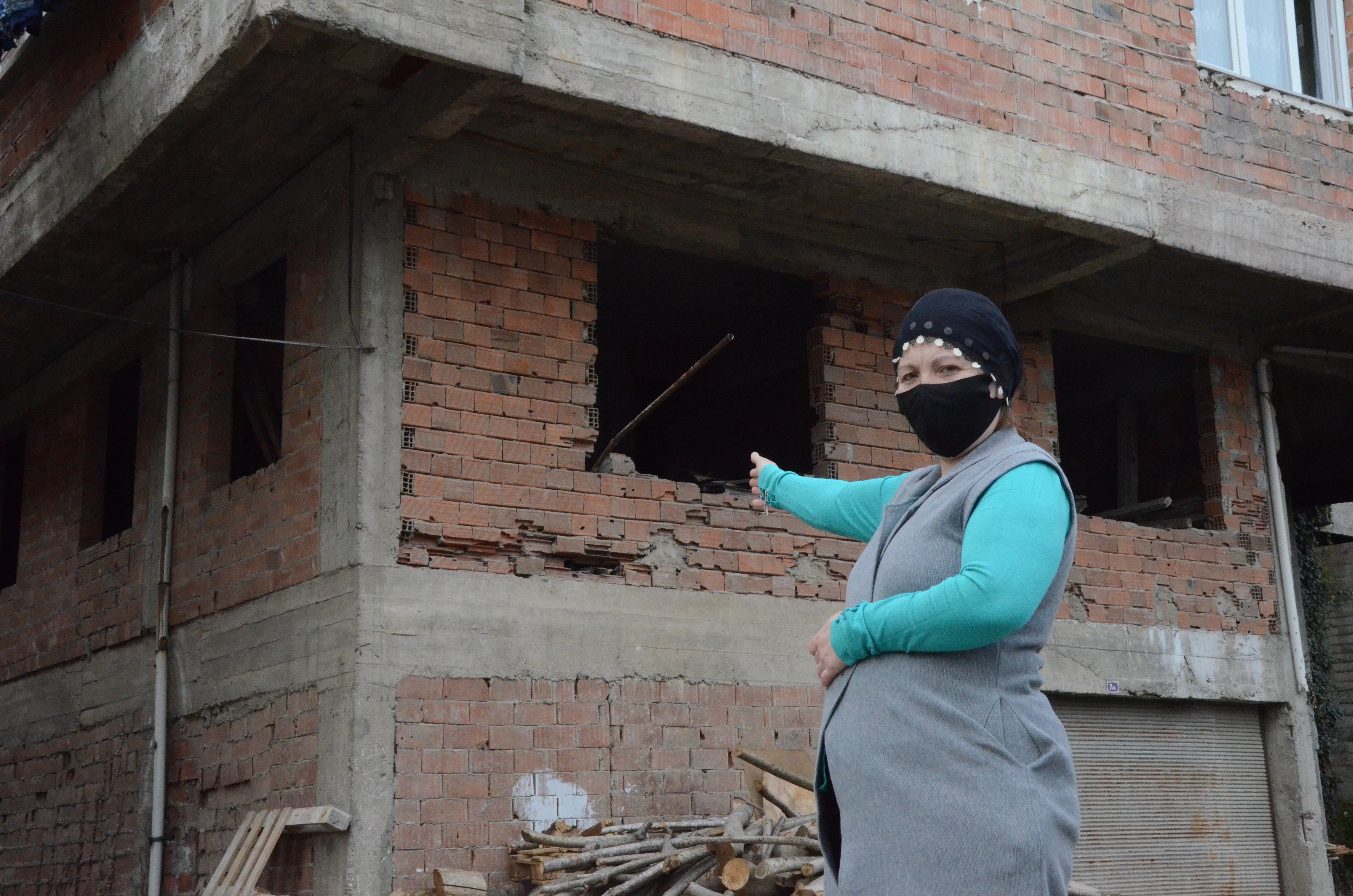 Bu binada 3 günde 8 kere yangın çıktı