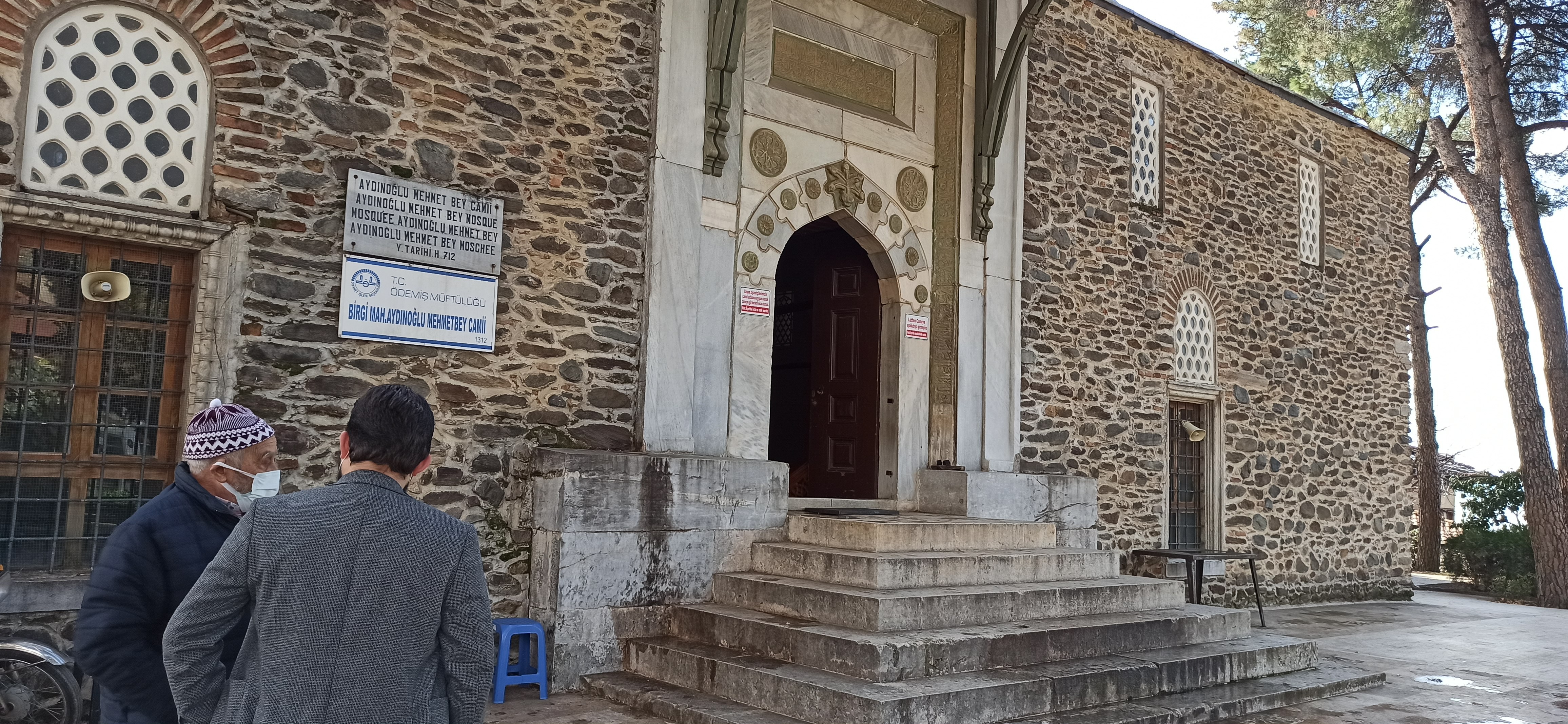 700 yıllık camide, yağmura karşı 