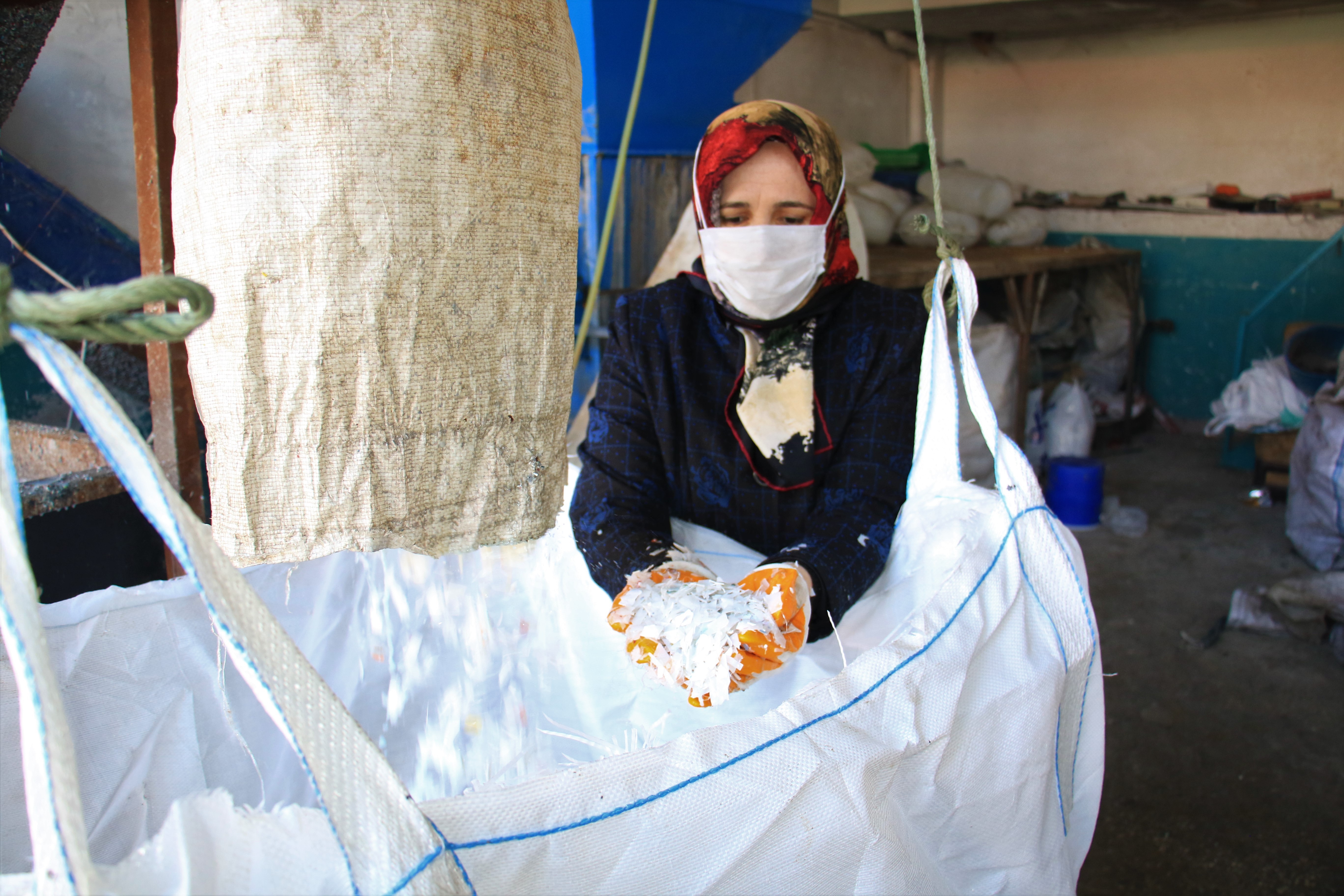Geri dönüşüm tesisi ile hem iş sahibi oldu hem de doğaya sahip çıktı