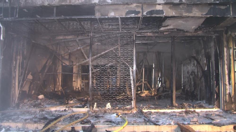 İSTOÇ’ta çıkan yangının bilançosu gün ağarınca ortaya çıktı