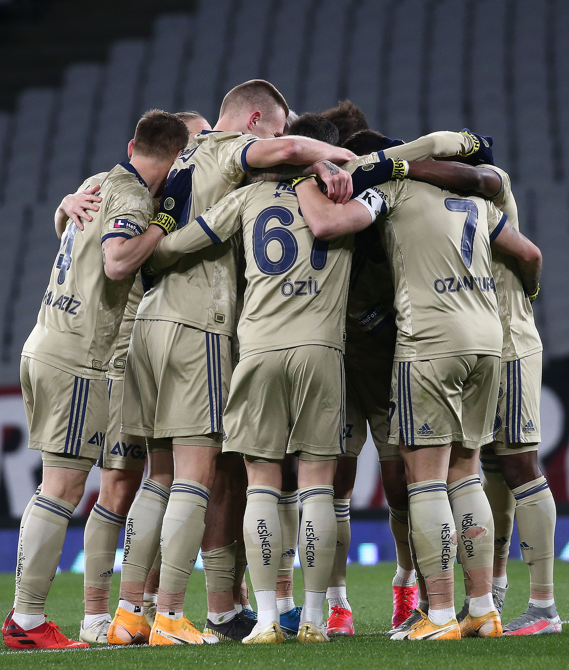 Fenerbahçe, Fatih Karagümrük'ü 2-1 mağlup etti