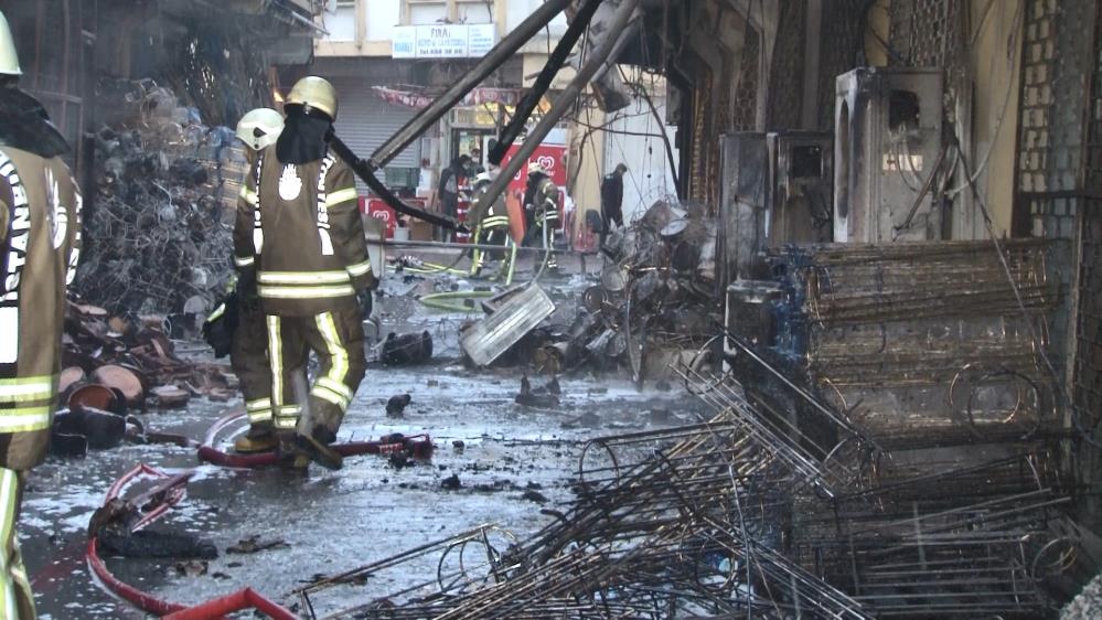 İSTOÇ’ta çıkan yangının bilançosu gün ağarınca ortaya çıktı