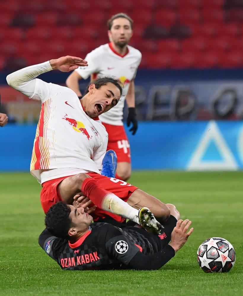 Maçın adamı Ozan Kabak