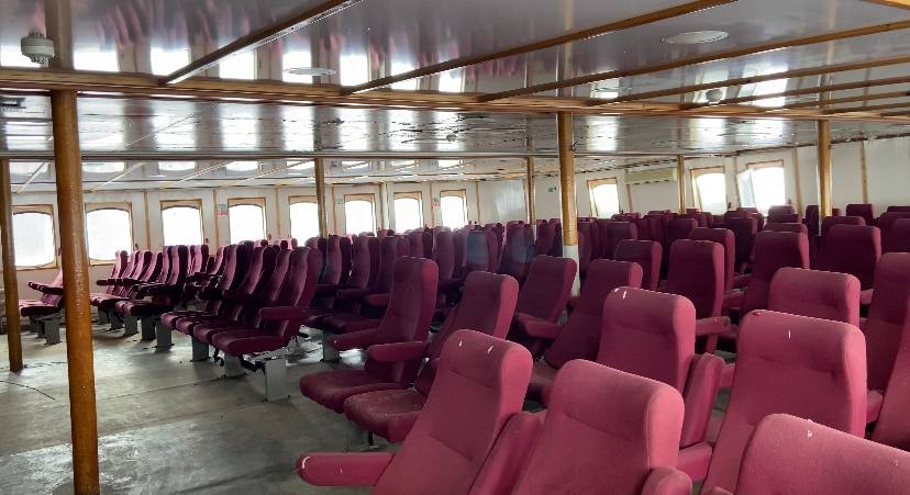 Atıl durumundaki feribot, yüzen otel oluyor