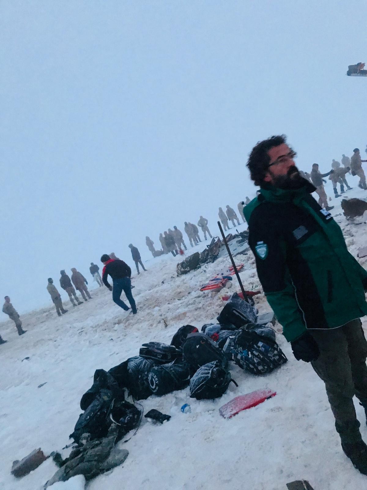 Bitlis'te askeri helikopter düştü: 11 askerimiz şehit oldu