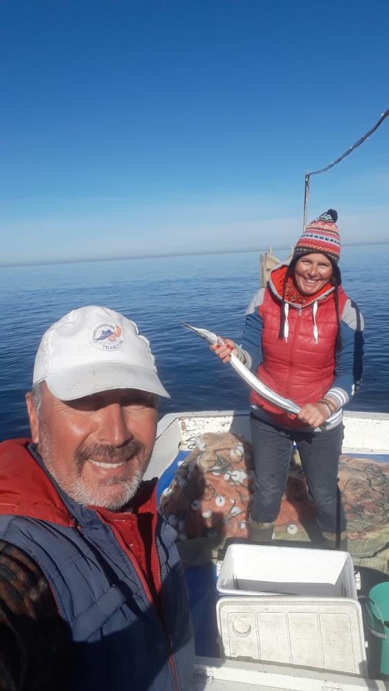 22 yıldır gece gündüz demeden eşiyle birlikte denizde 'Vira Bismillah' diyor